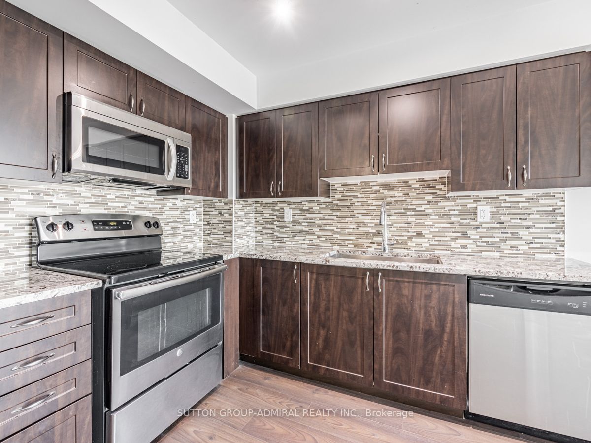 1215 Bayly St, #501