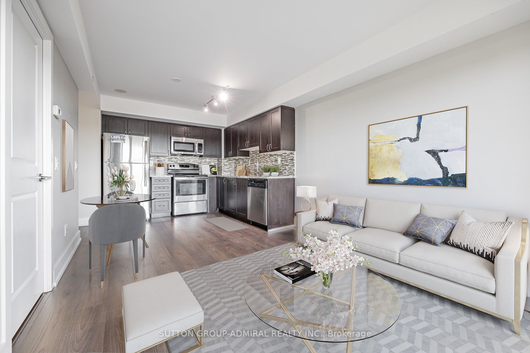 1215 Bayly St, #501