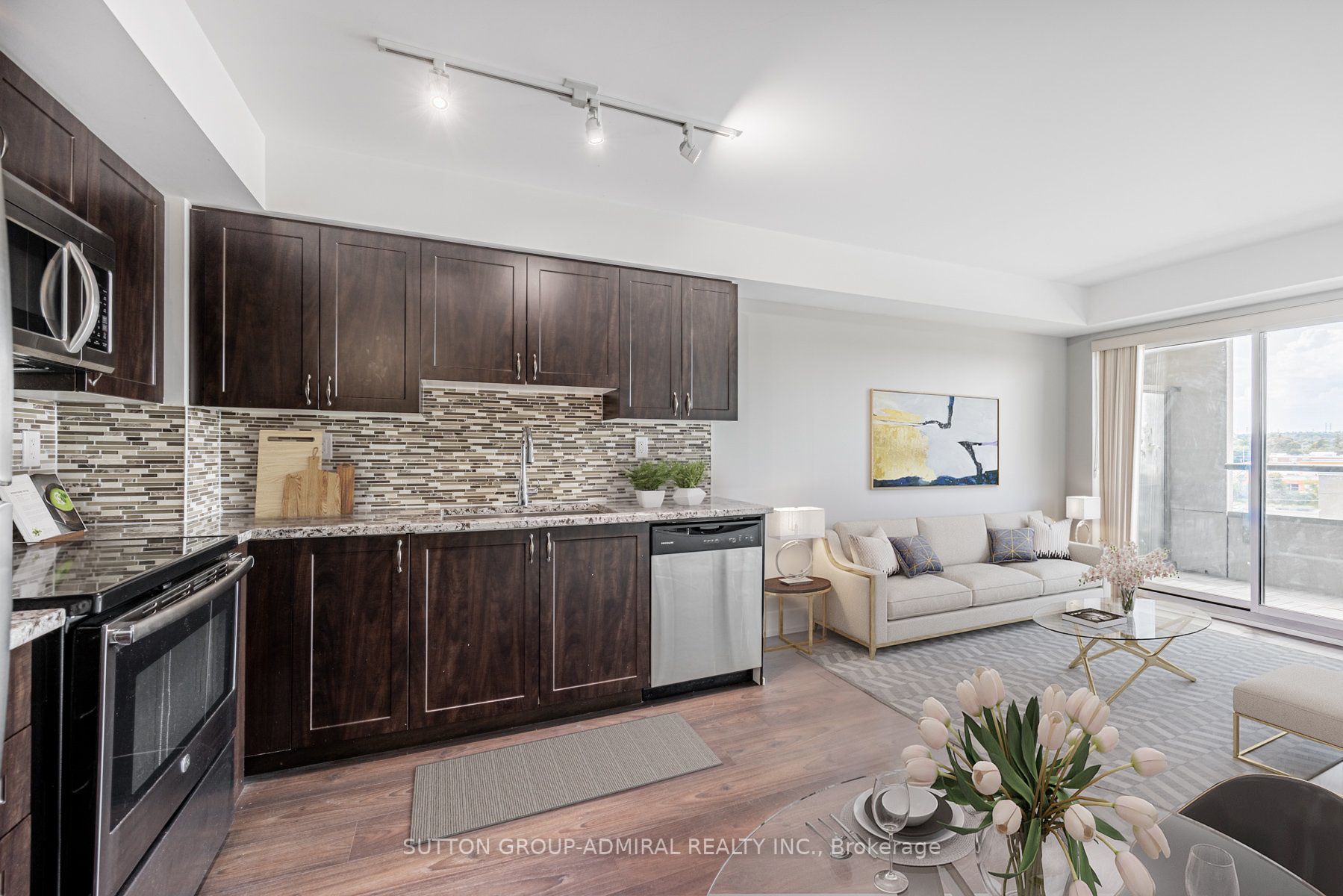 1215 Bayly St, #501