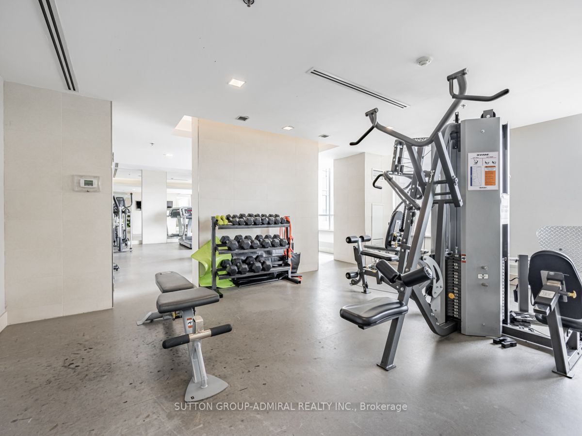 1215 Bayly St, #501