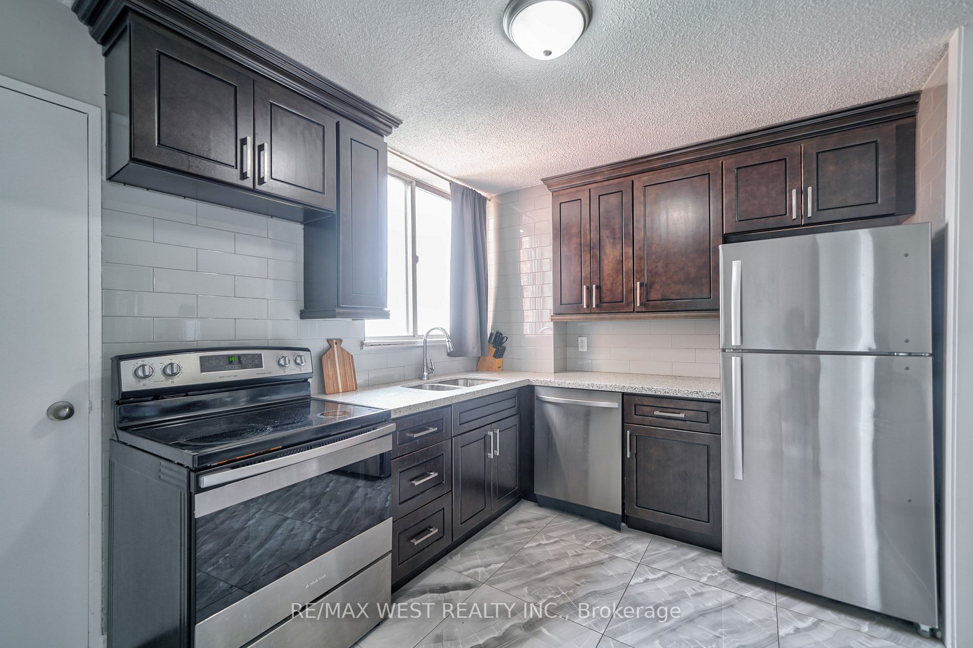 100 Wingarden Crt, #2015