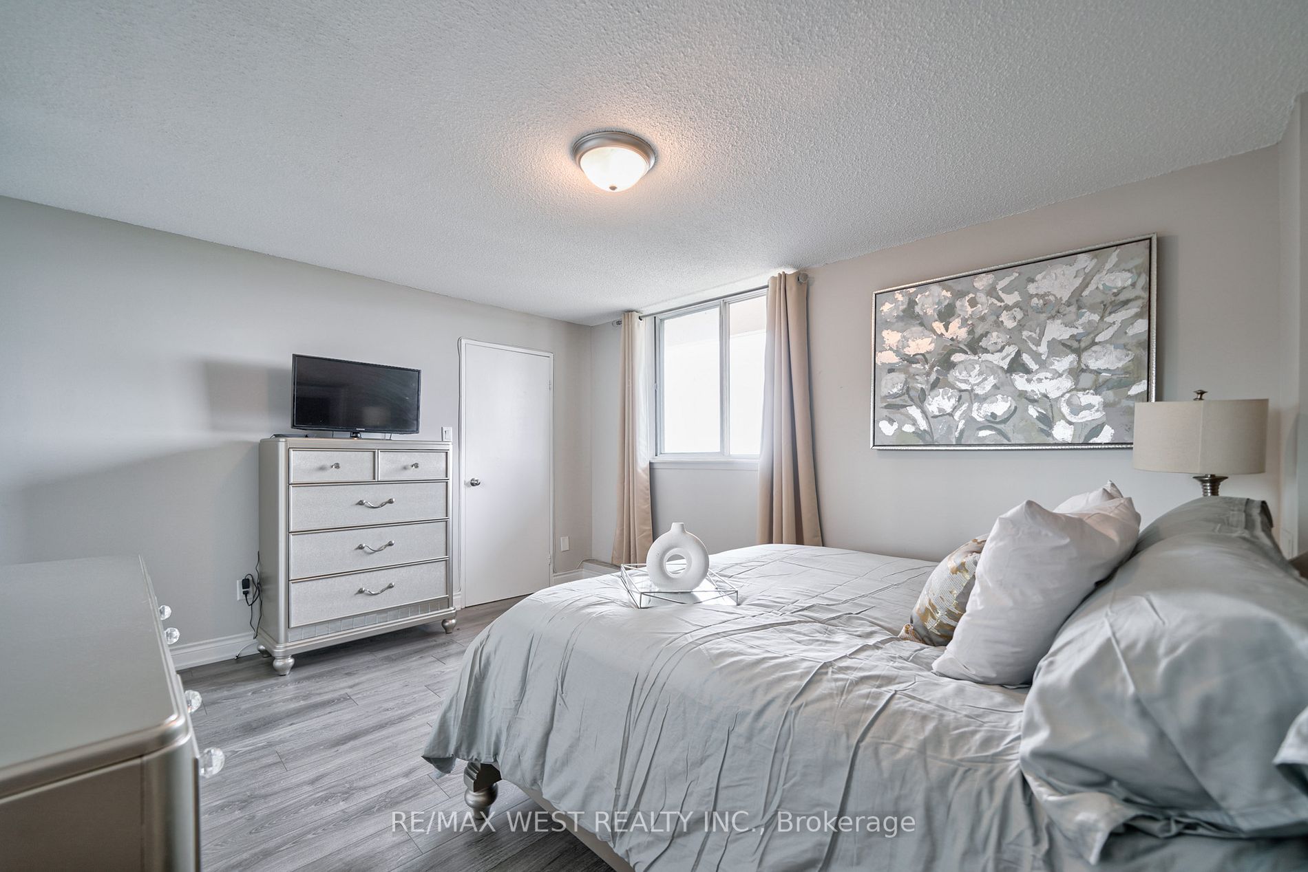 100 Wingarden Crt, #2015