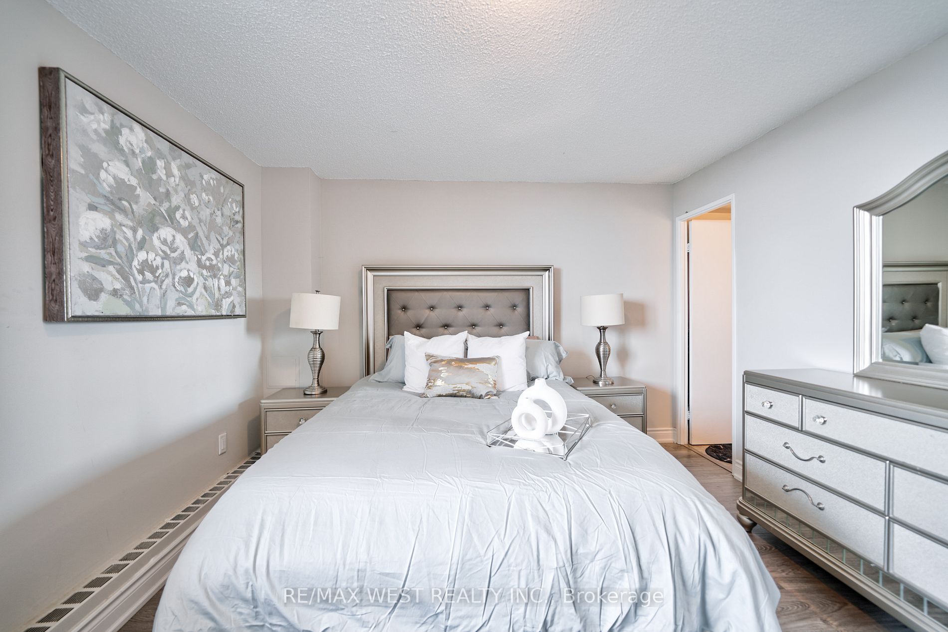 100 Wingarden Crt, #2015
