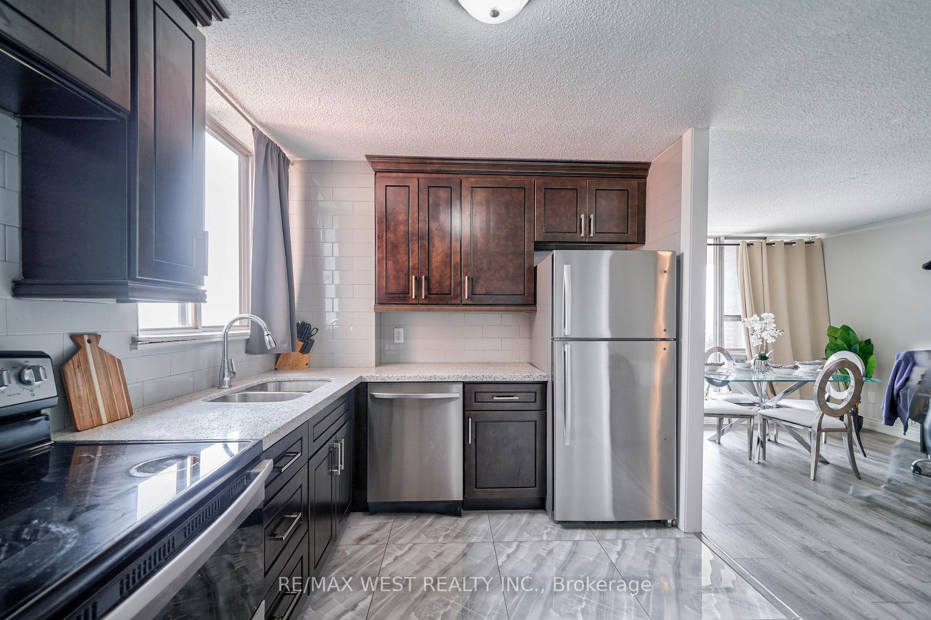 100 Wingarden Crt, #2015