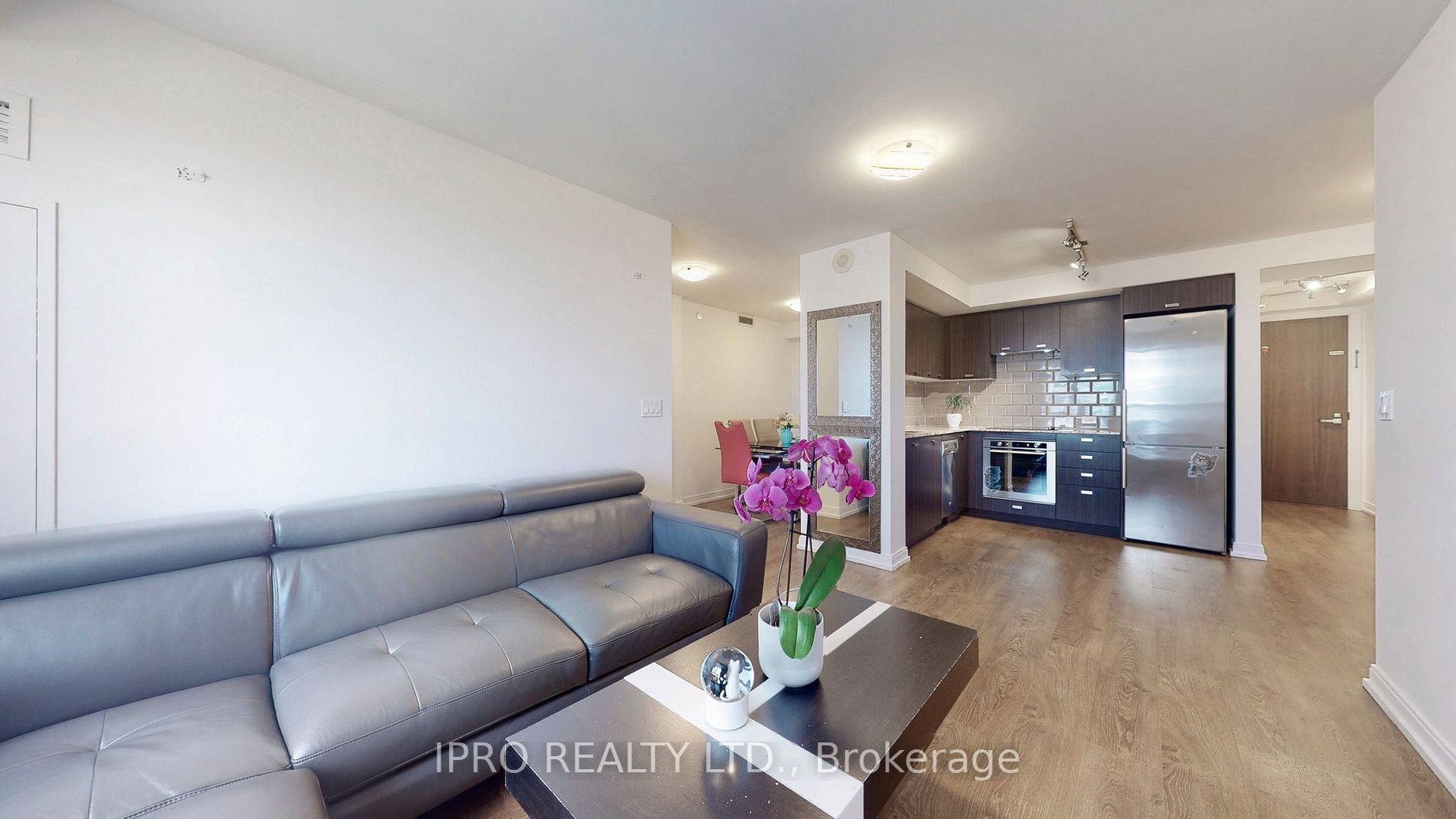 255 Village Green Sq, #1911