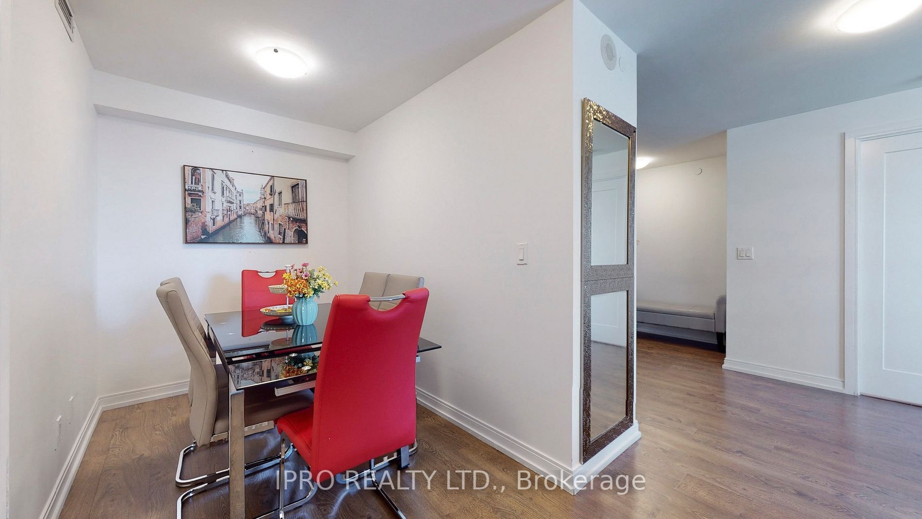255 Village Green Sq, #1911