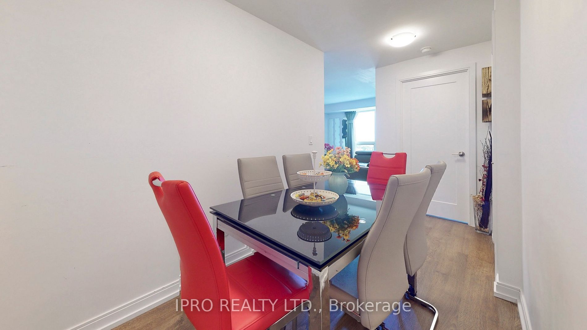 255 Village Green Sq, #1911