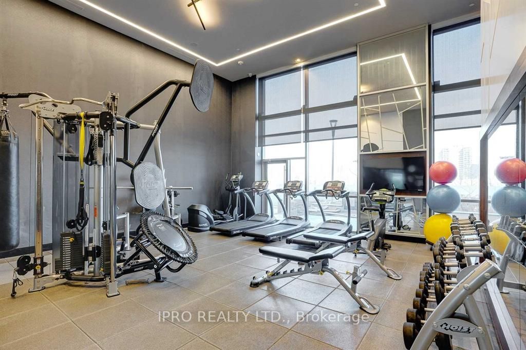 255 Village Green Sq, #1911