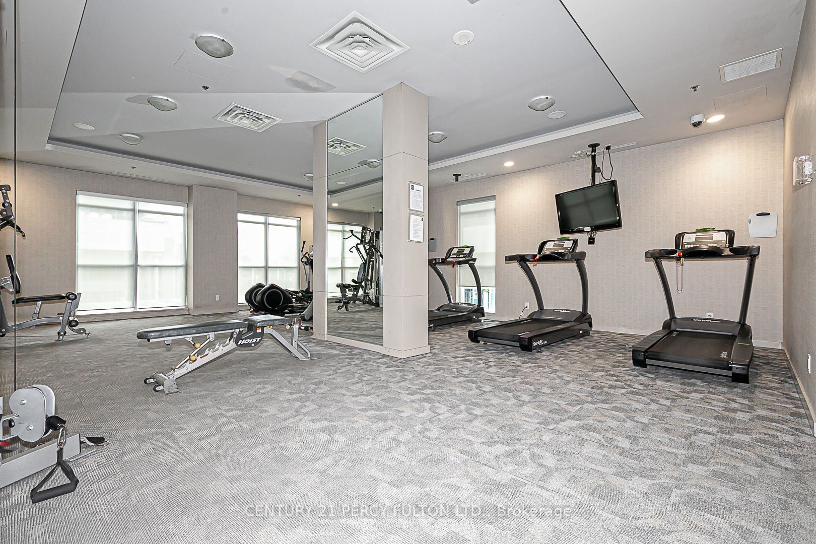 70 Town Centre Crt, #504