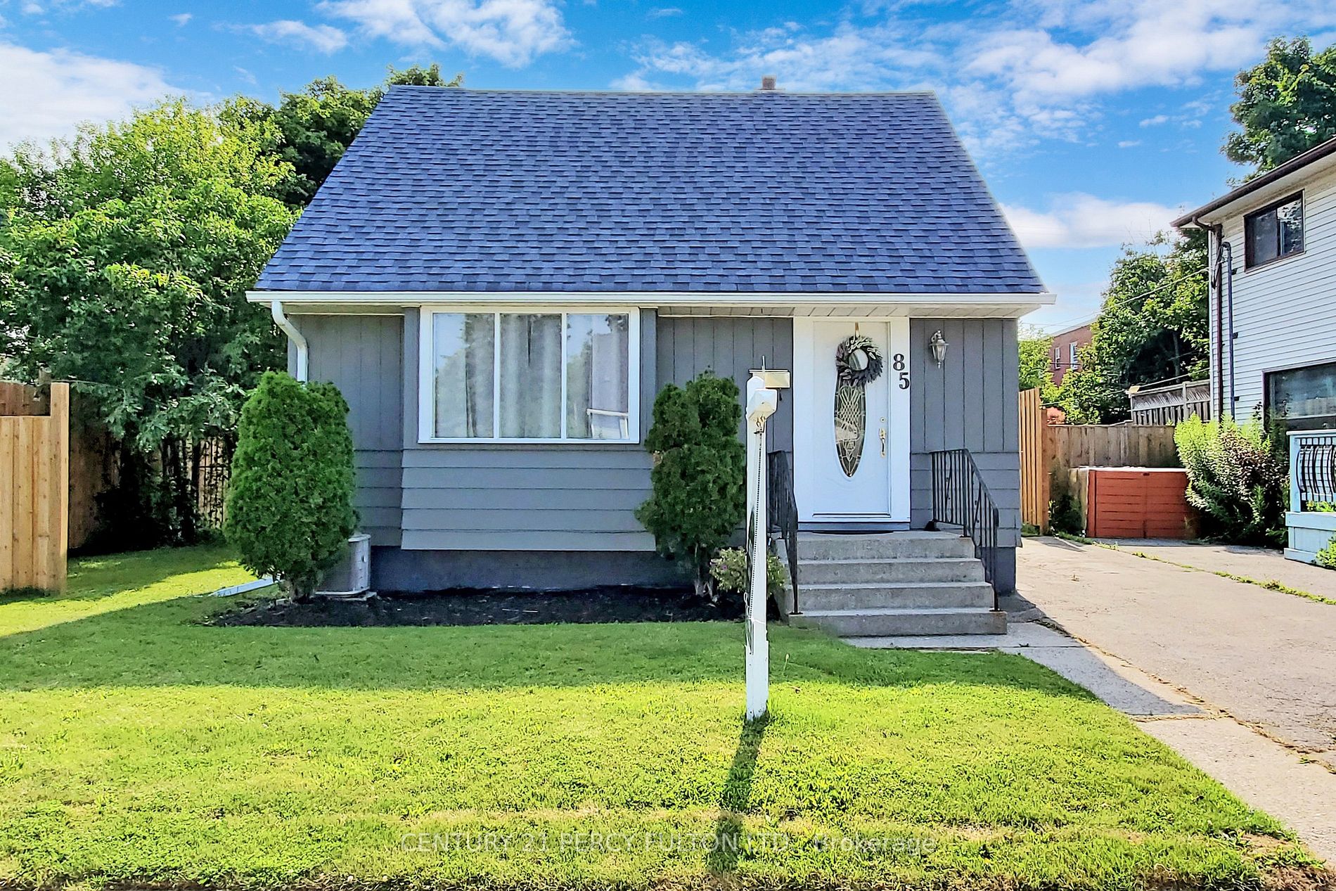85 Exeter Rd