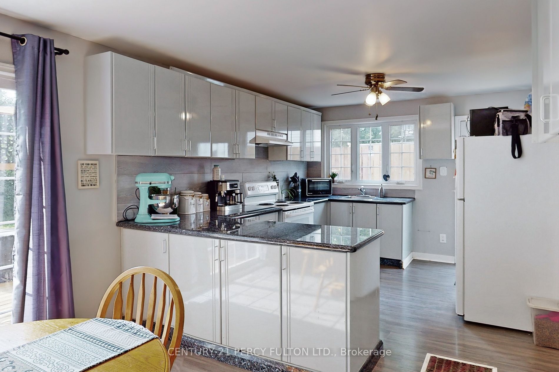 85 Exeter Rd