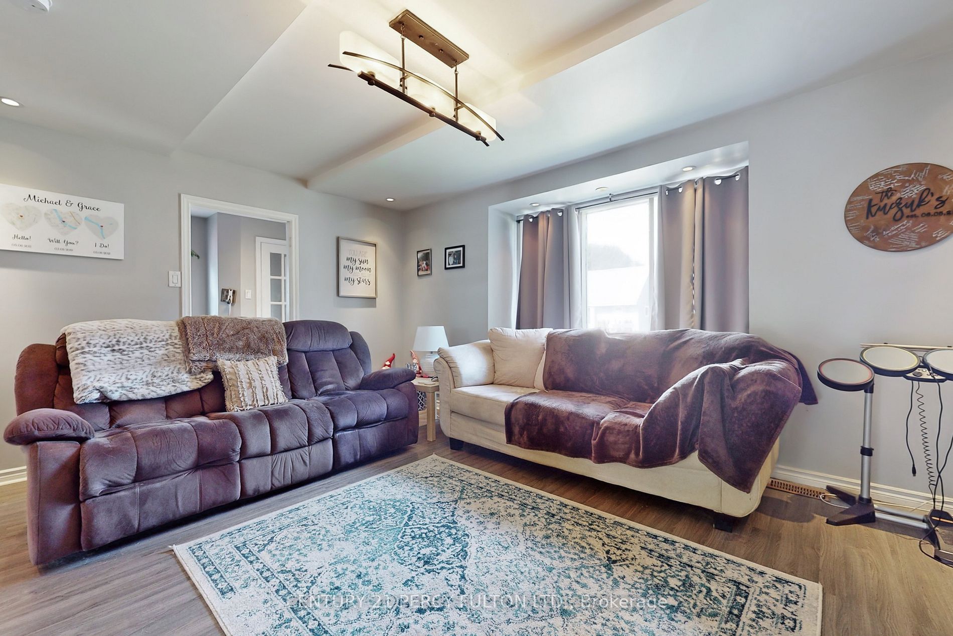 85 Exeter Rd