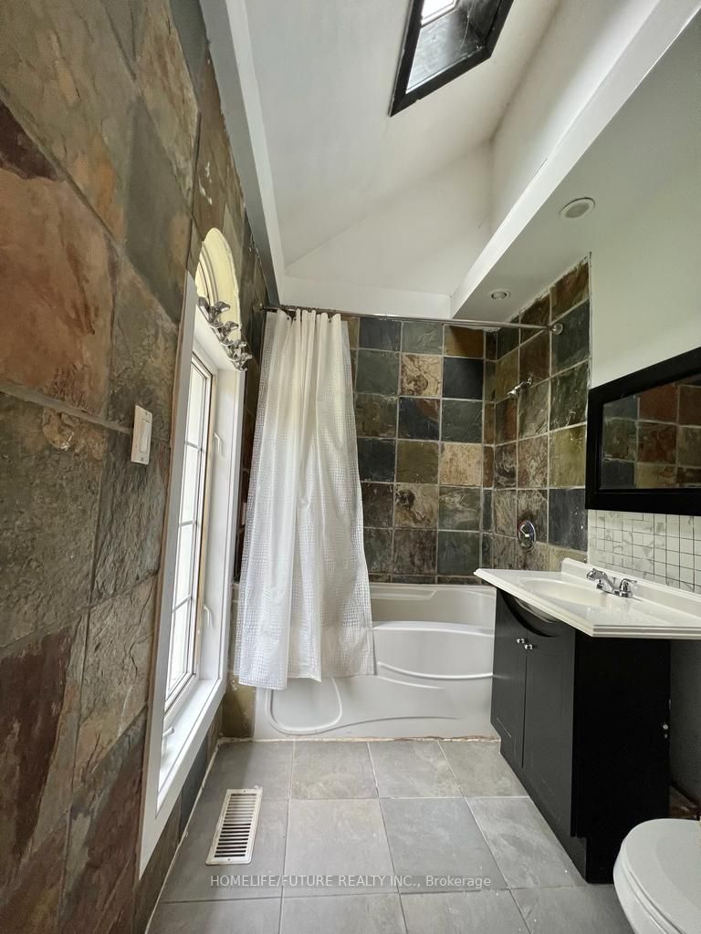 146 Admiral Road
