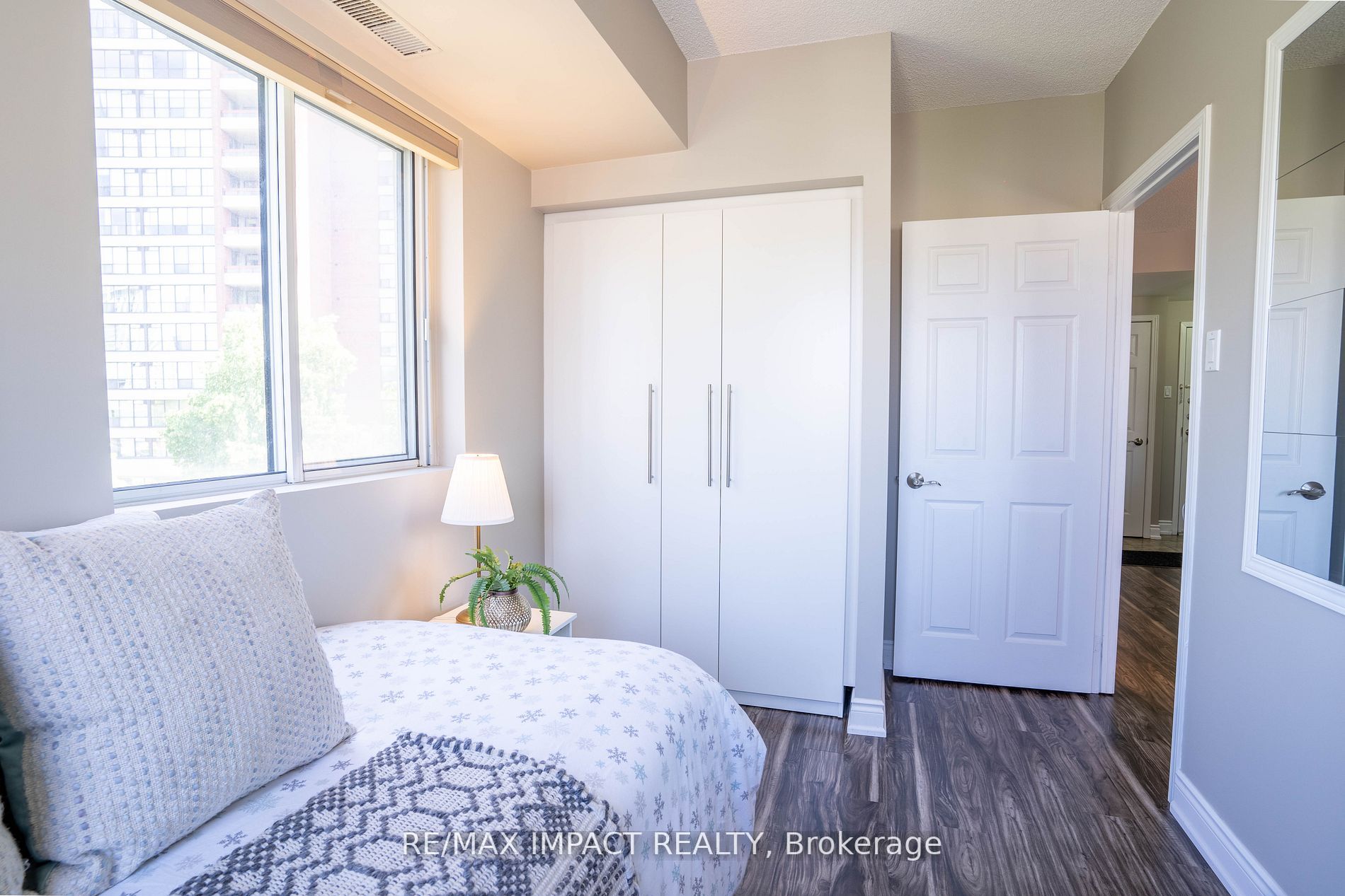2351 Kennedy Rd, #311