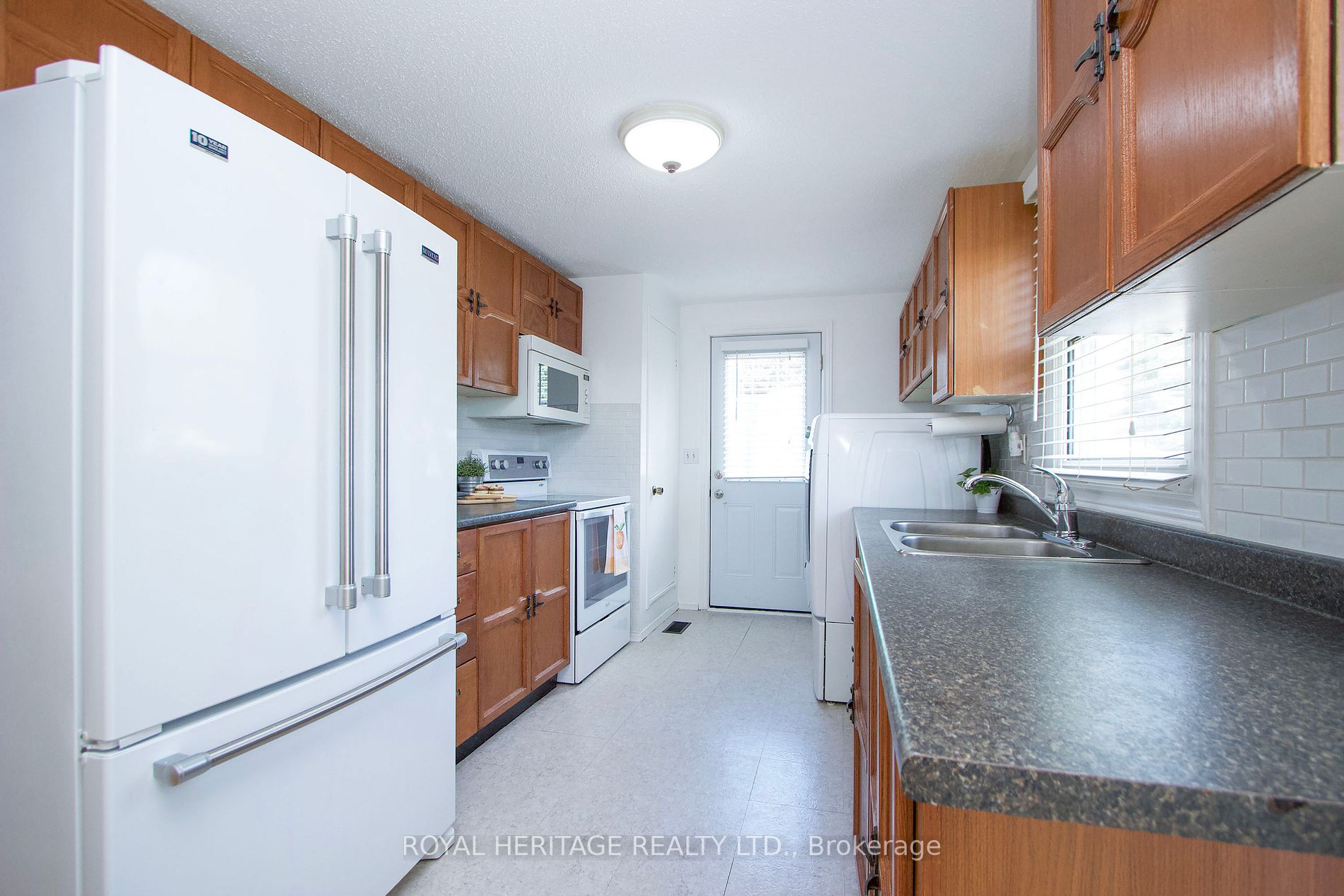 114 Bluffs Rd