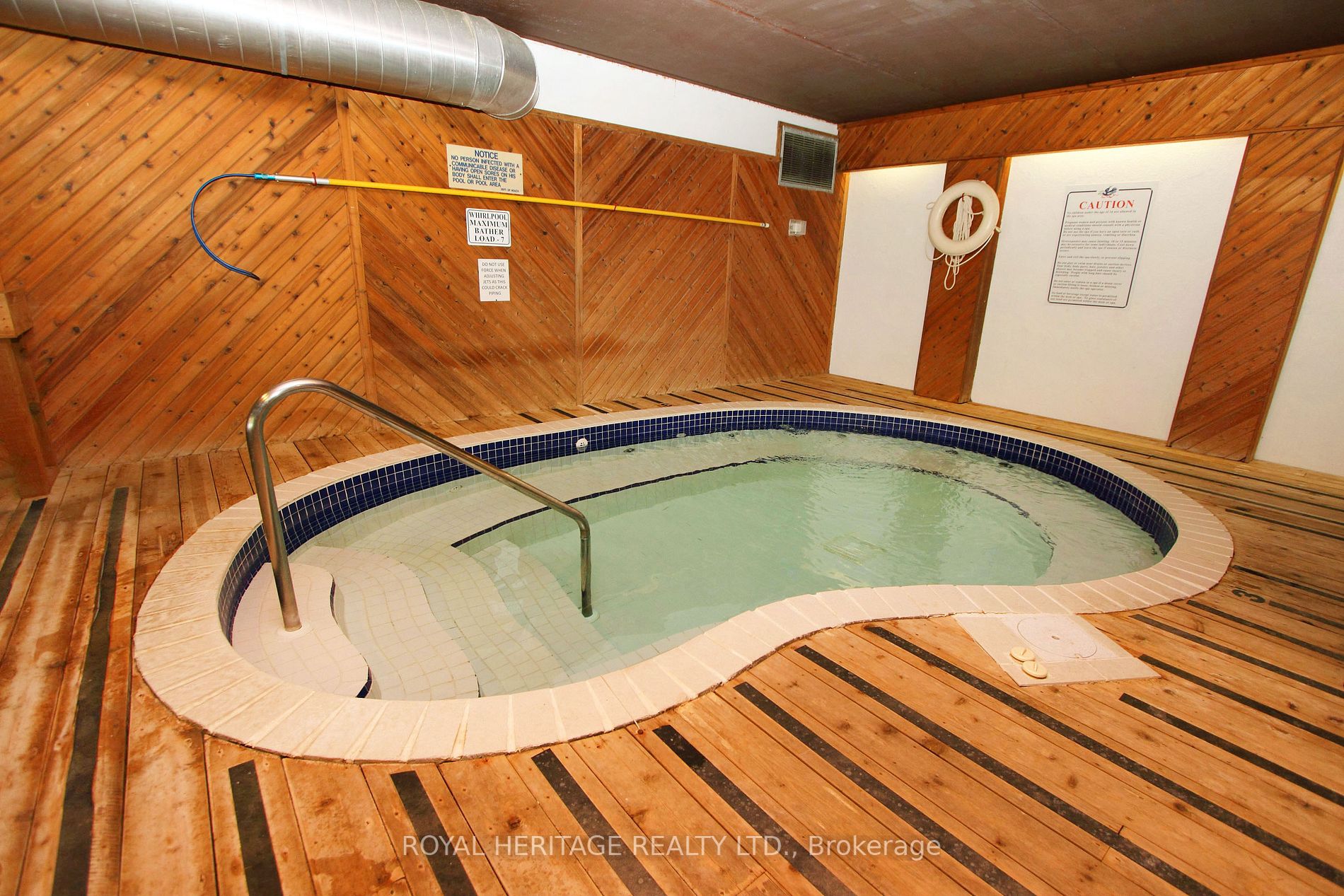 114 Bluffs Rd