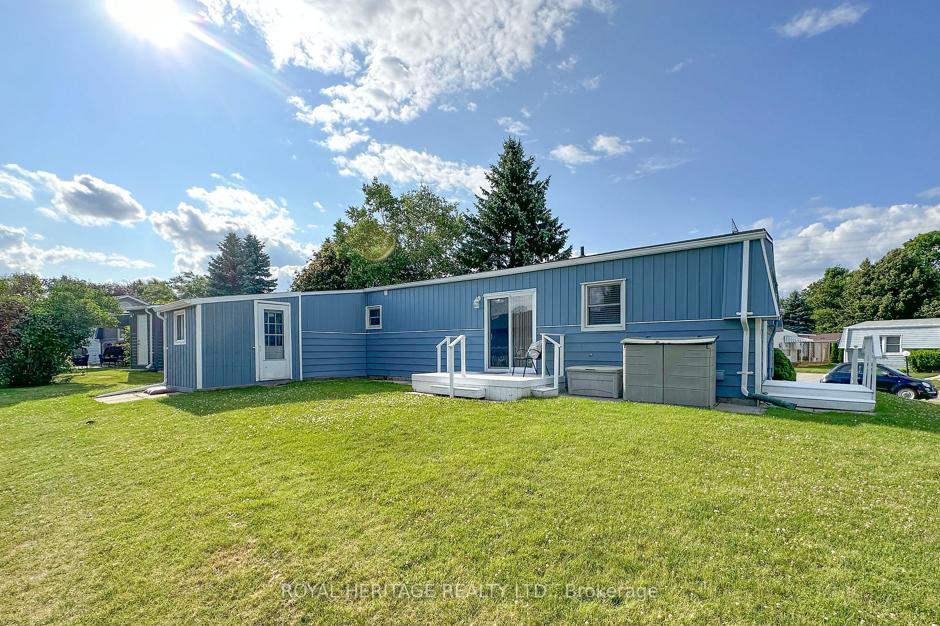 114 Bluffs Rd