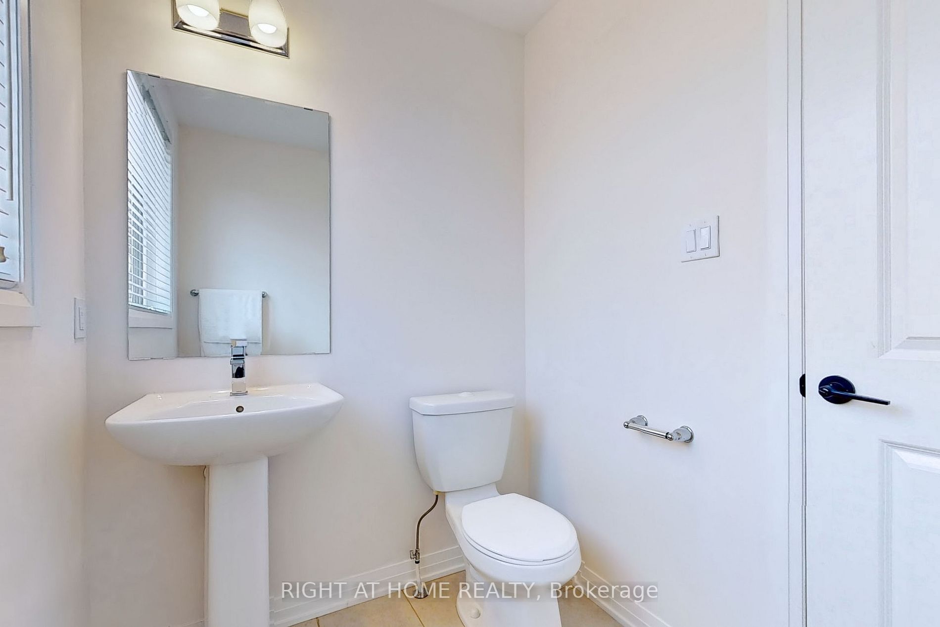 74 Ambereen Pl