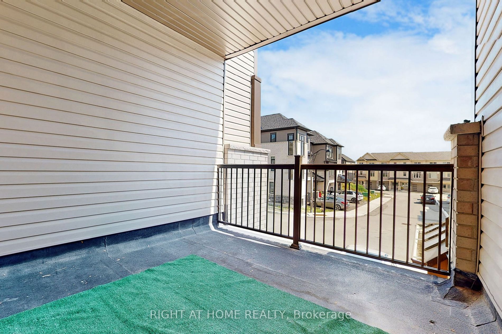 74 Ambereen Pl