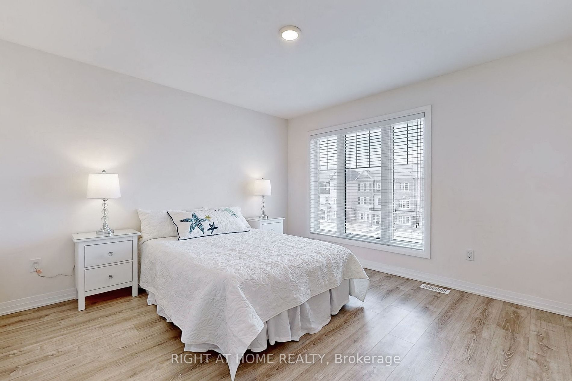 74 Ambereen Pl