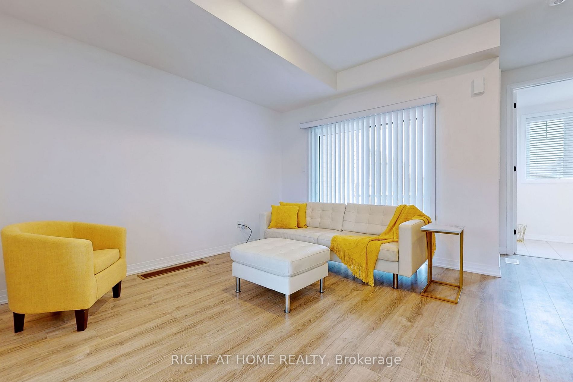 74 Ambereen Pl