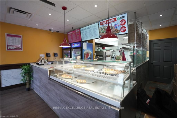 2118 Queen St E, Toronto