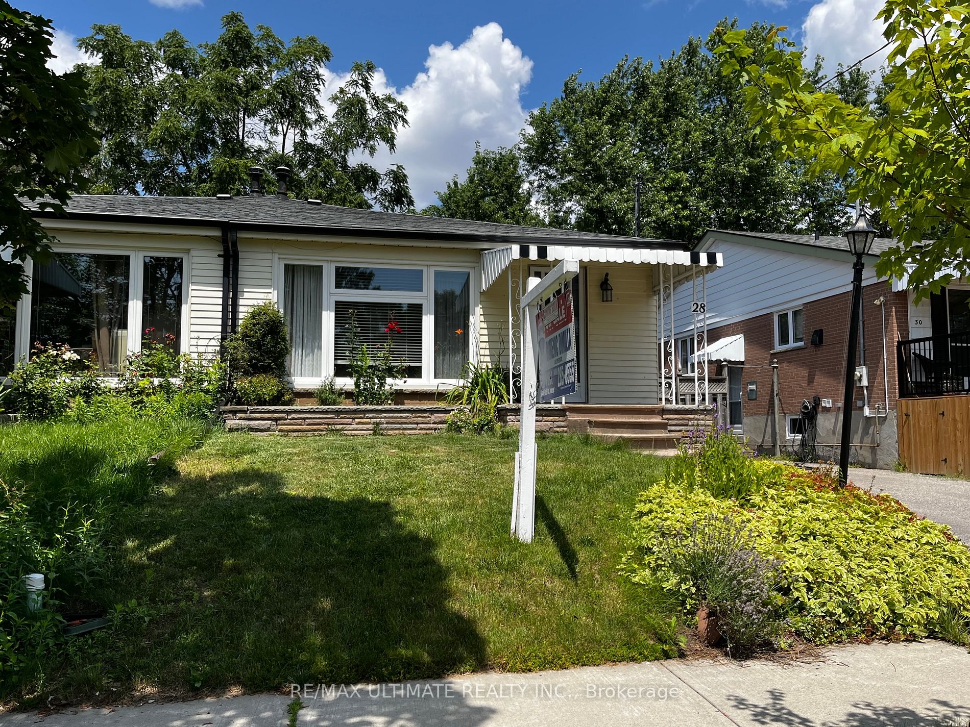 28 Trinnell Blvd