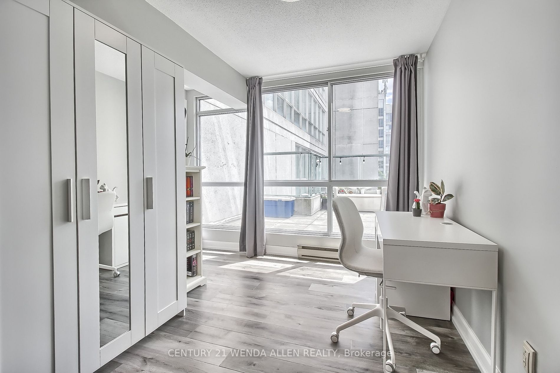 25 Cumberland Lane, #412