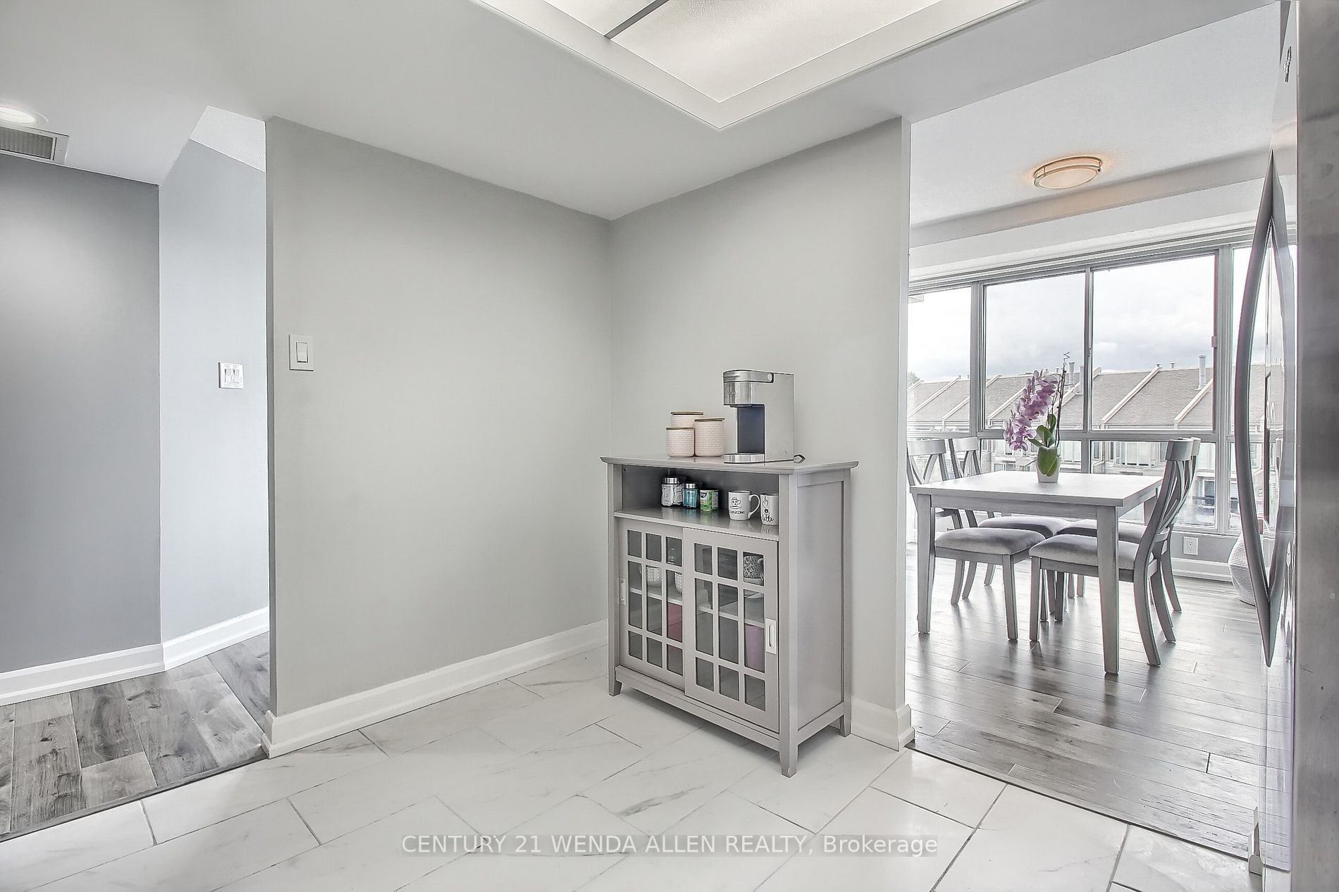 25 Cumberland Lane, #412