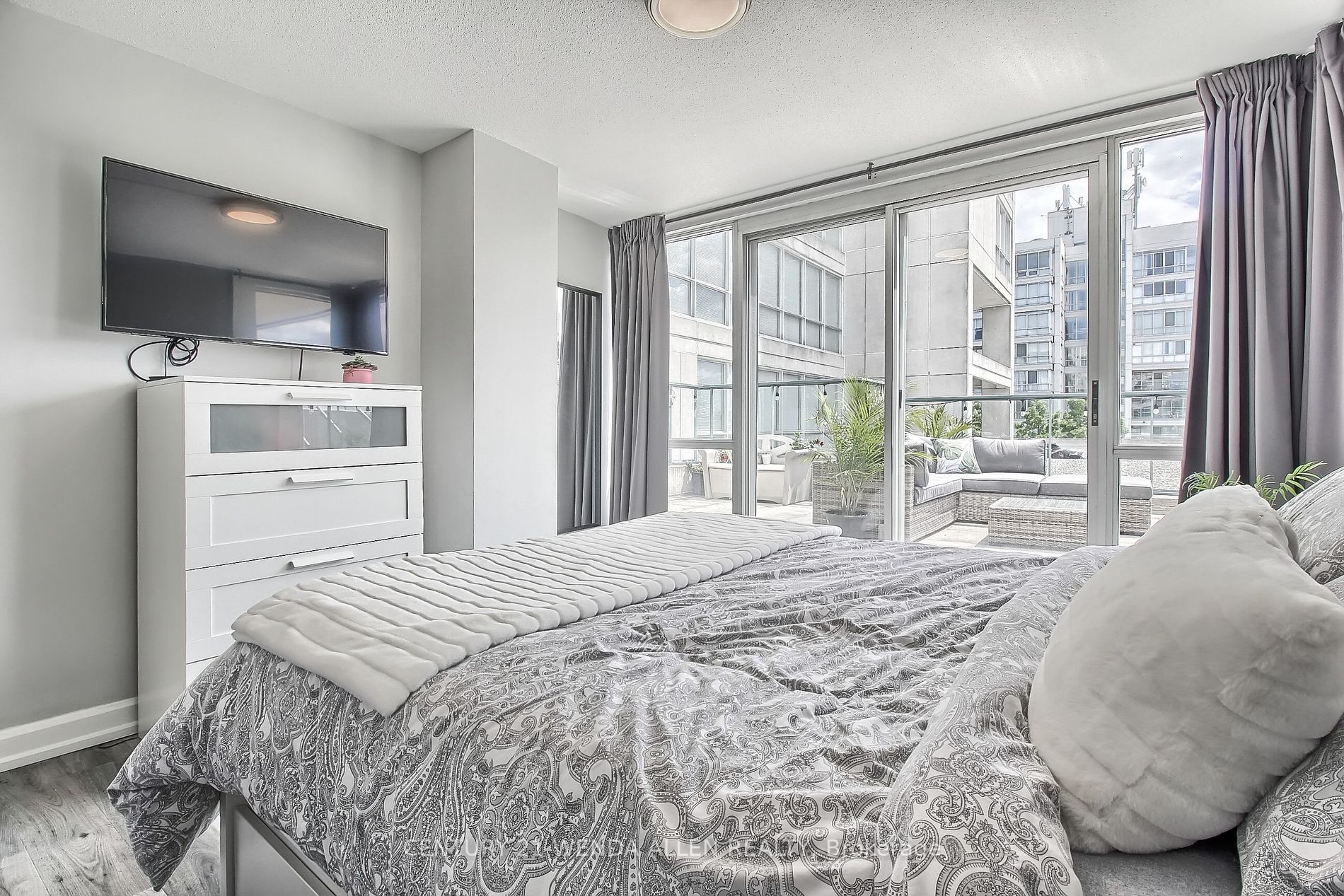 25 Cumberland Lane, #412