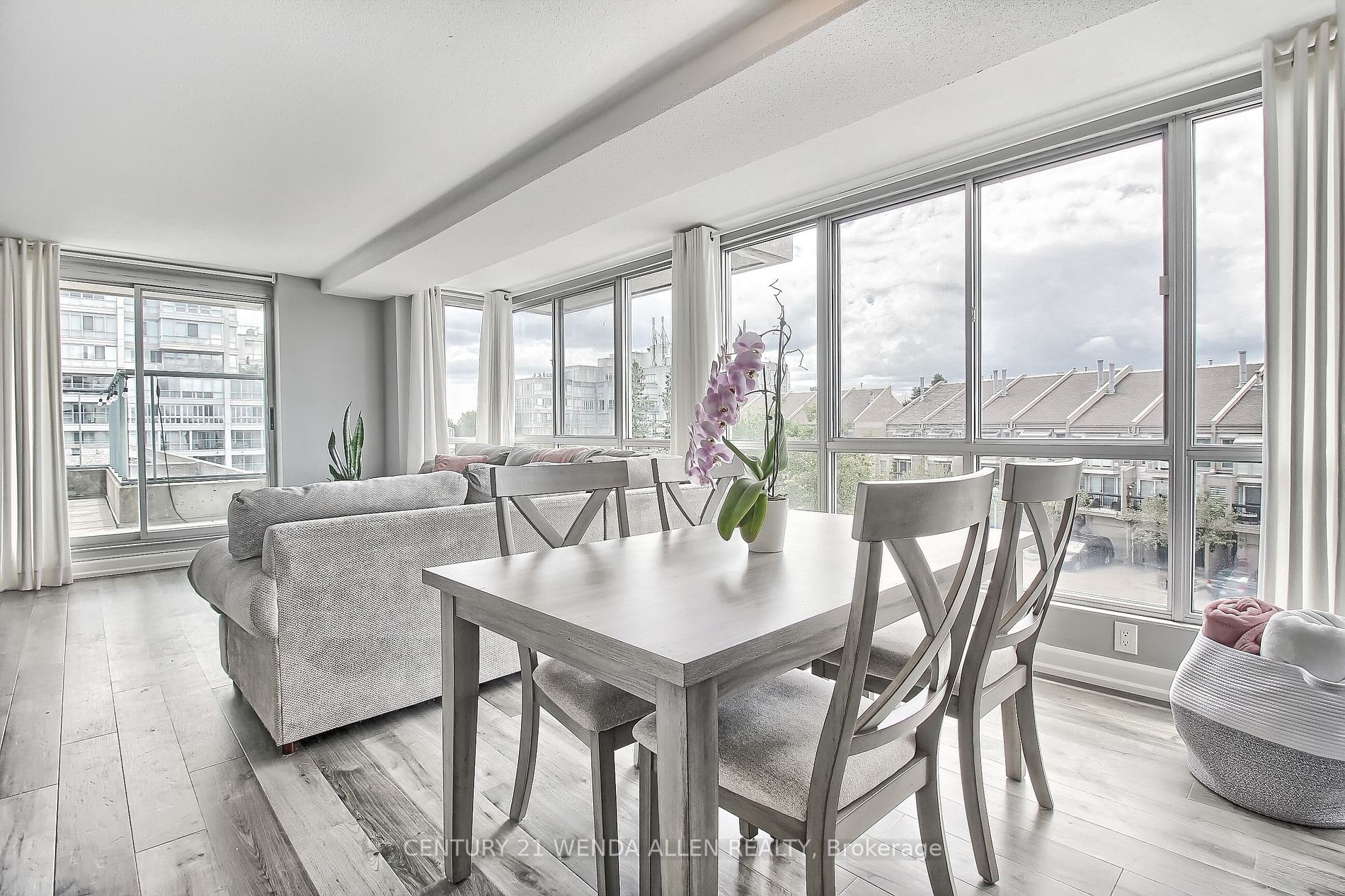 25 Cumberland Lane, #412