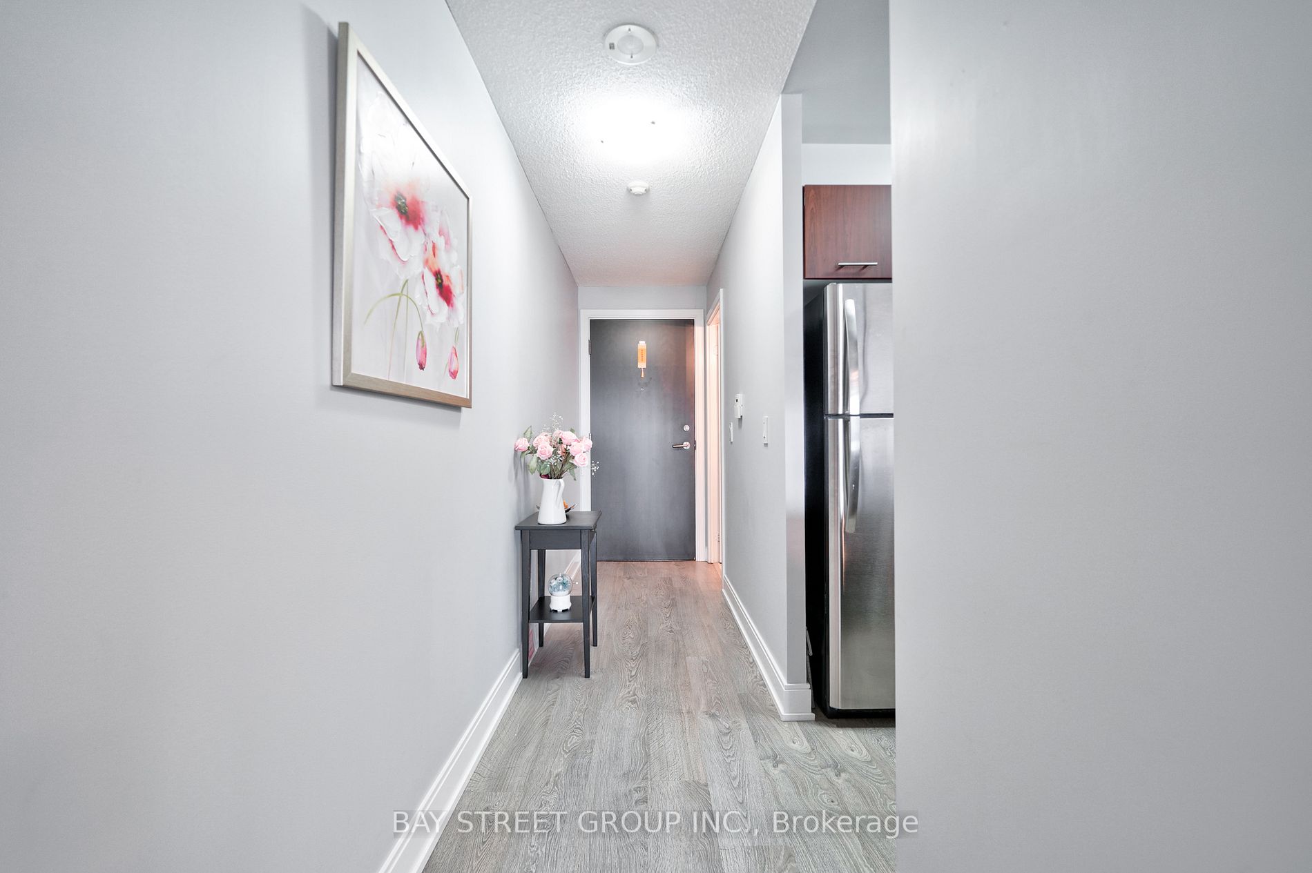 135 Village Green Sq, #3422