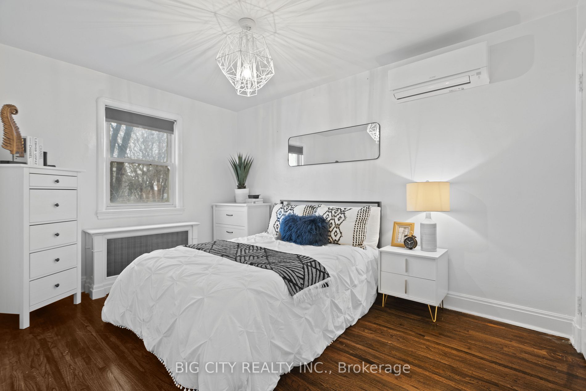 16 Don Mills Road