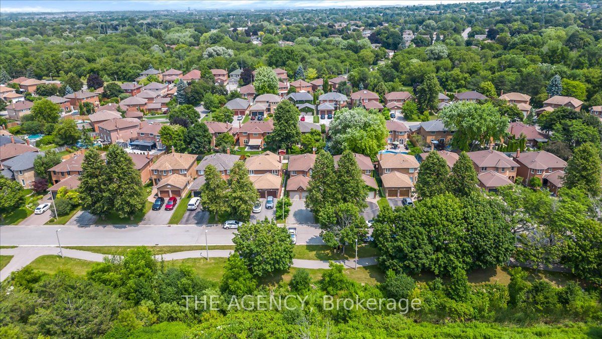 58 Wyndfield Cres