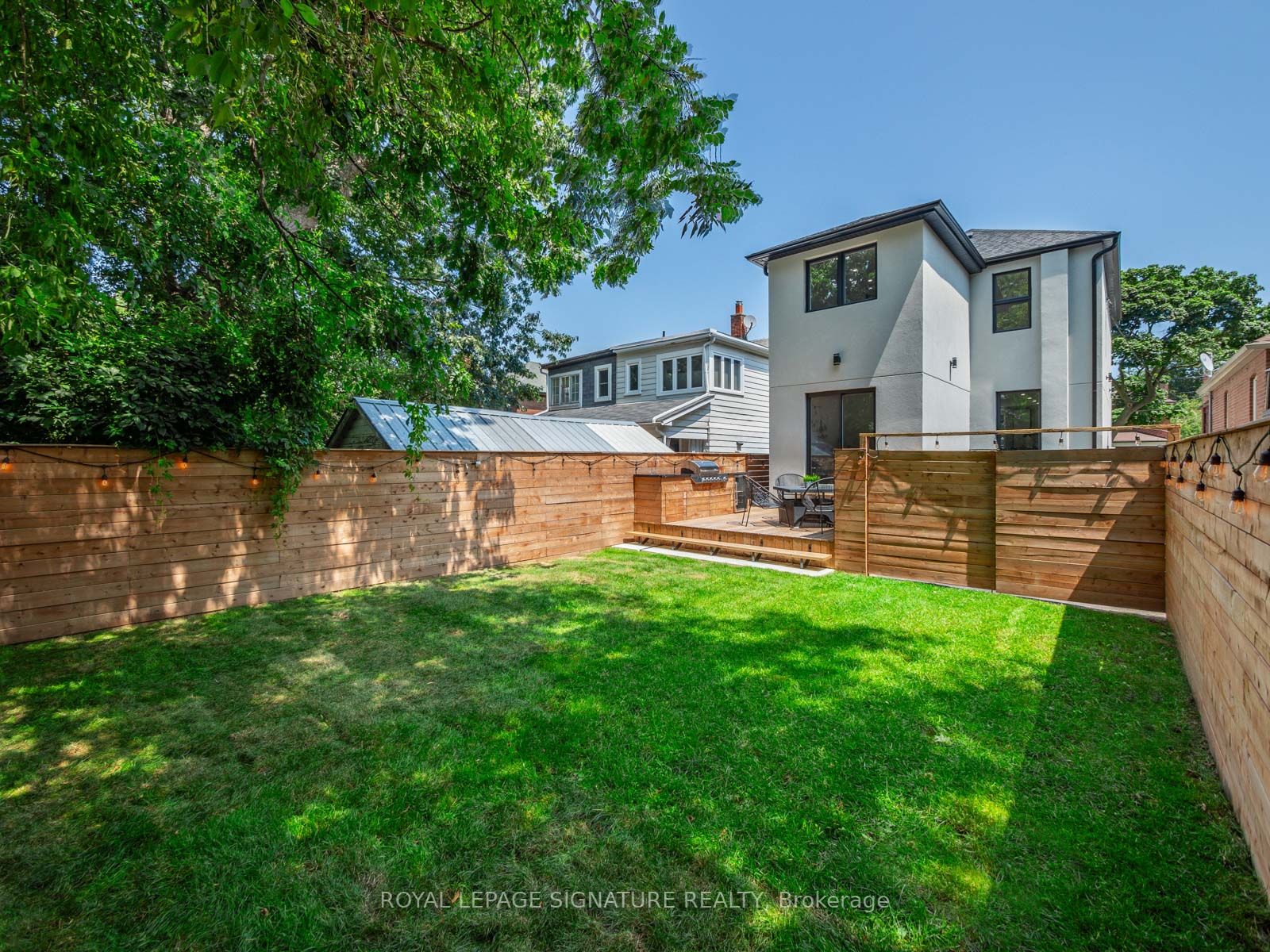 186 Oak Park Ave
