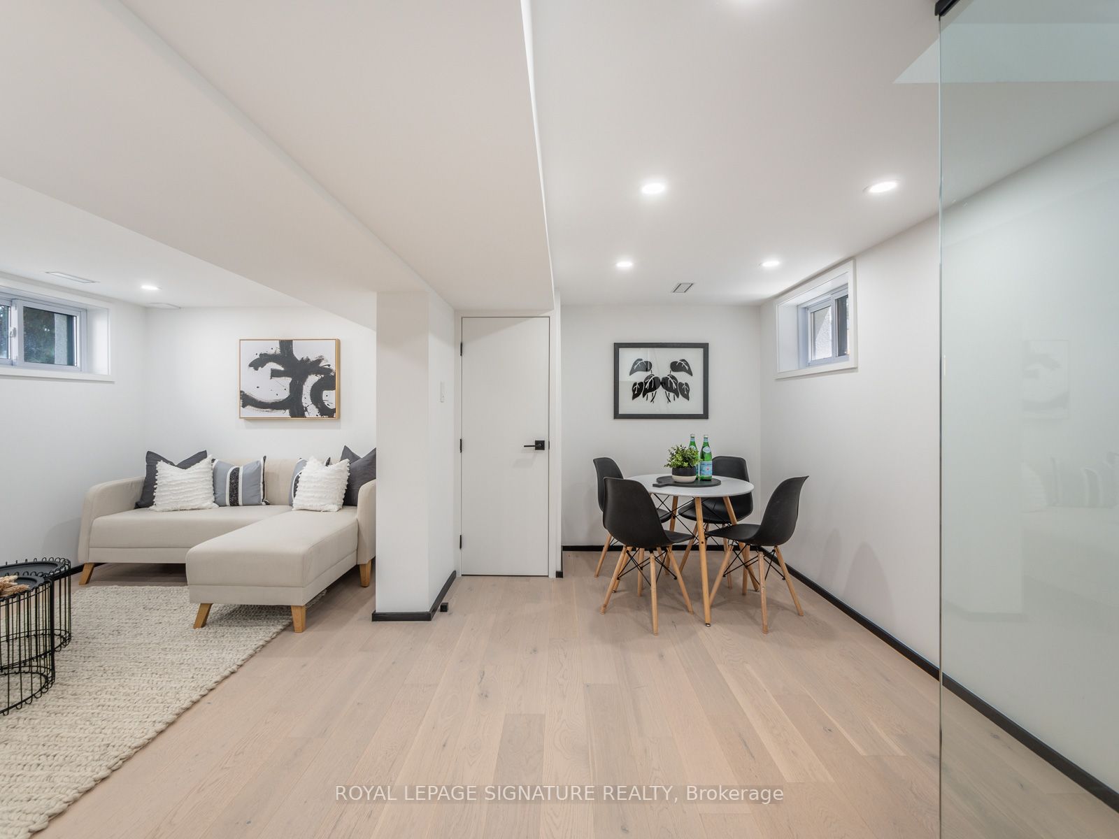 186 Oak Park Ave