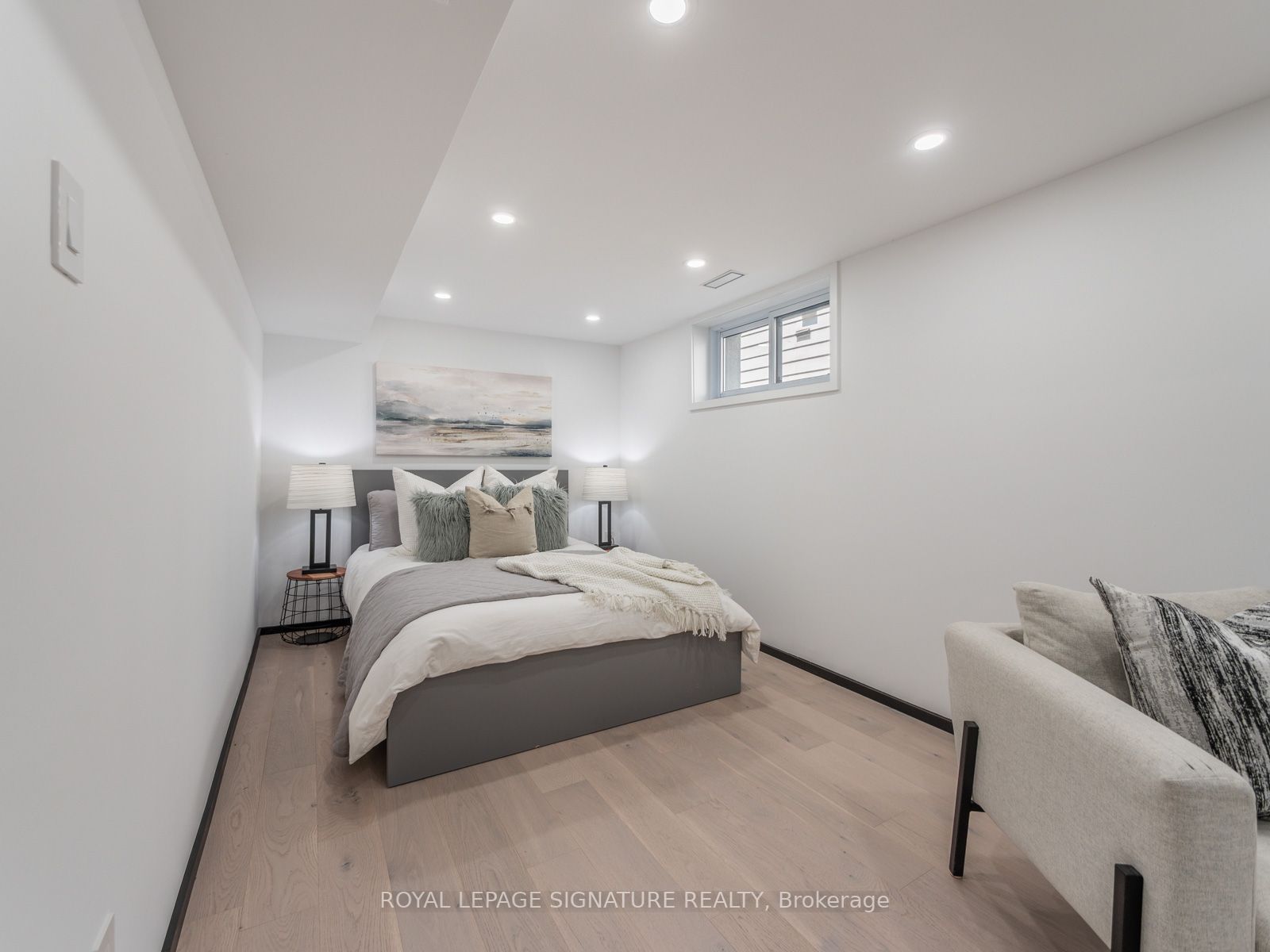 186 Oak Park Ave