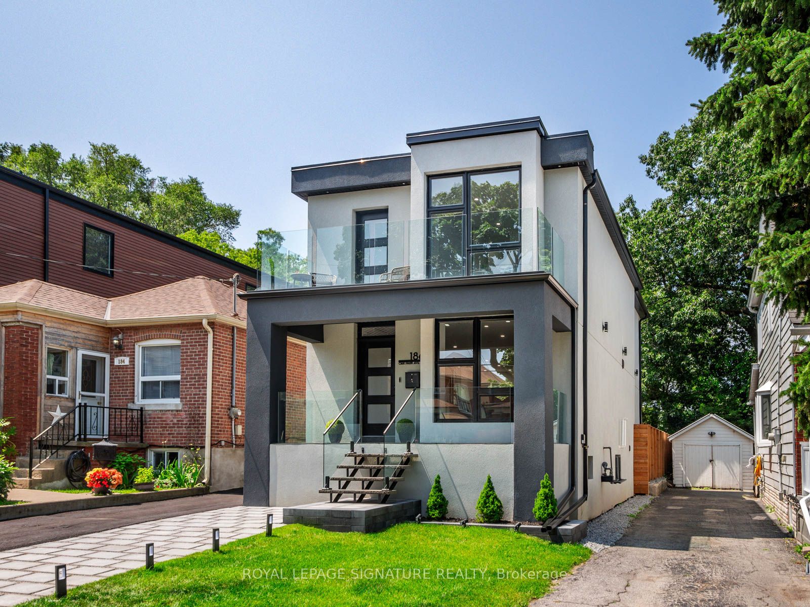 186 Oak Park Ave
