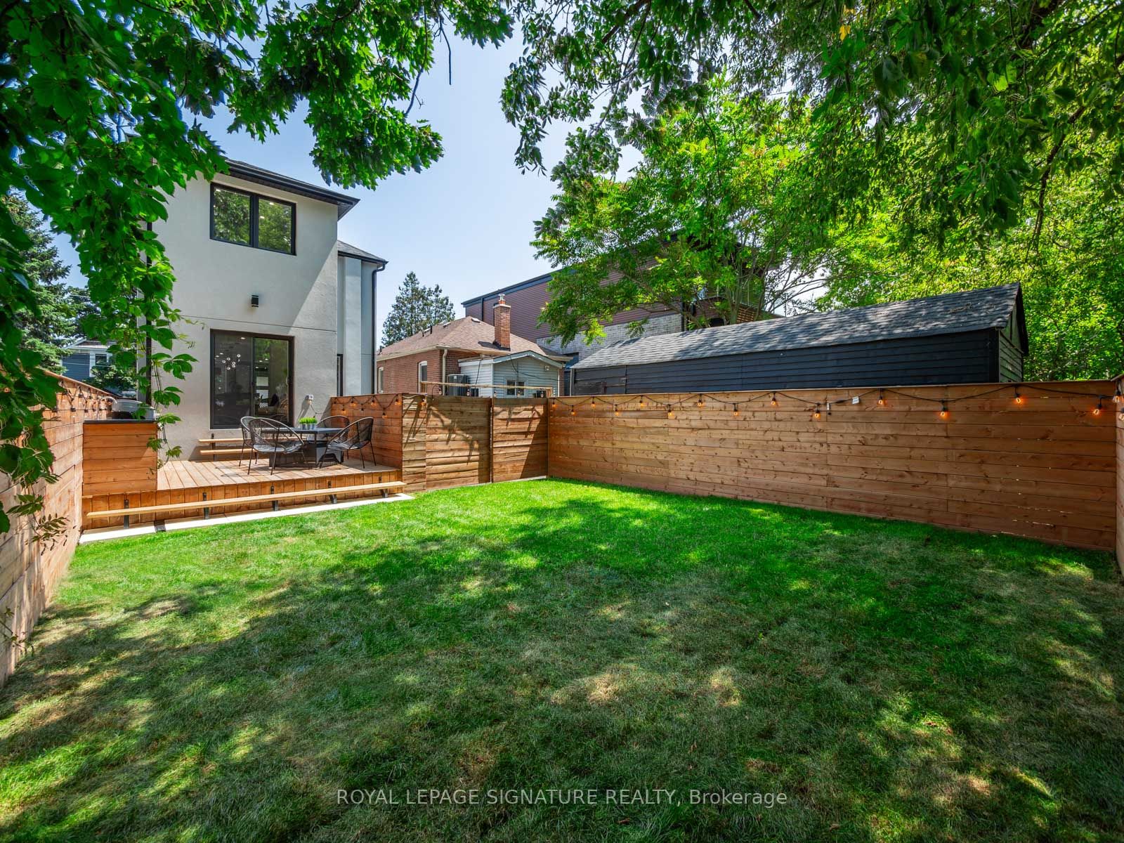 186 Oak Park Ave