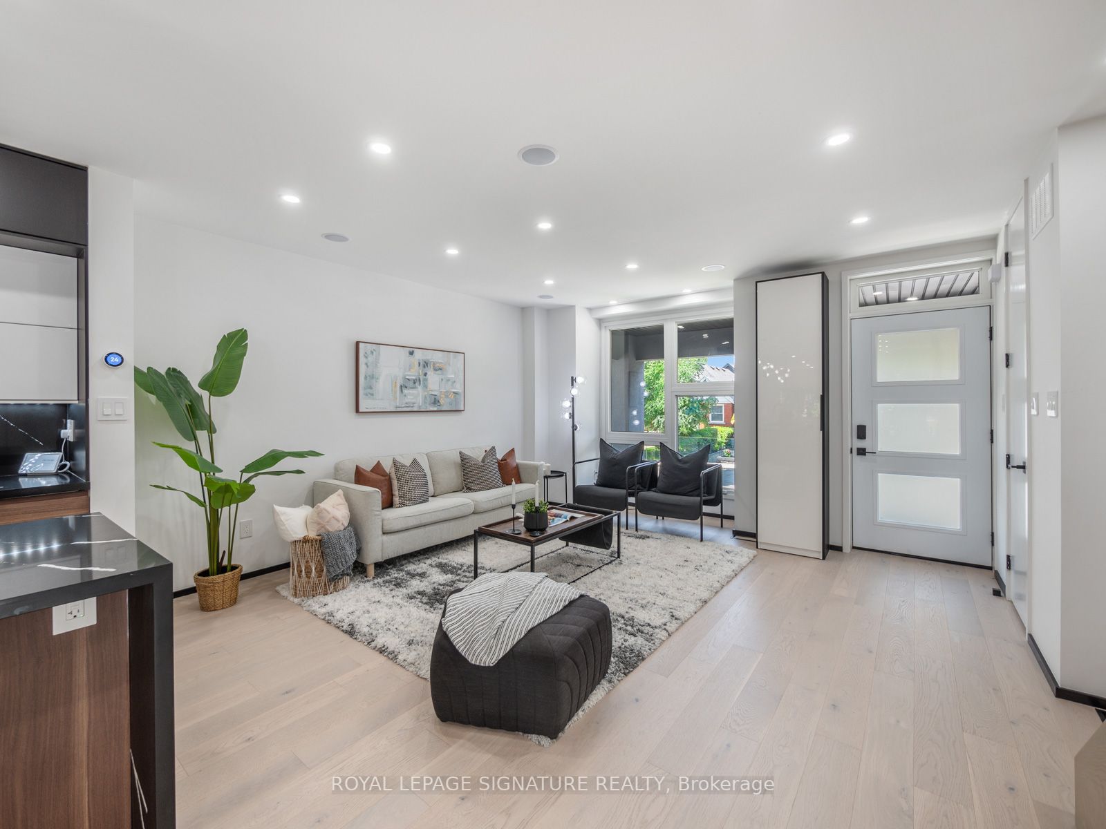 186 Oak Park Ave