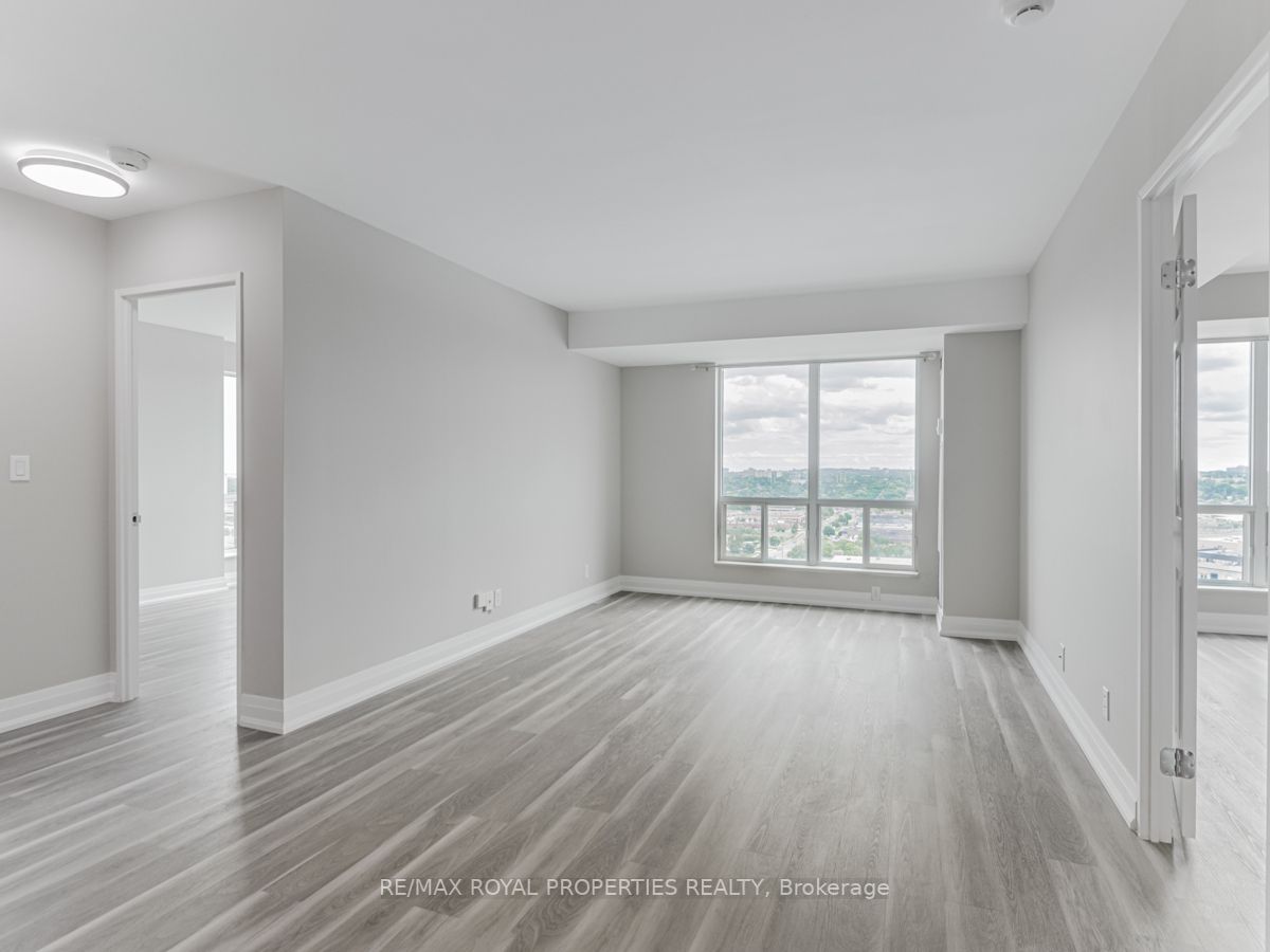 1 Lee Centre Dr, #2106
