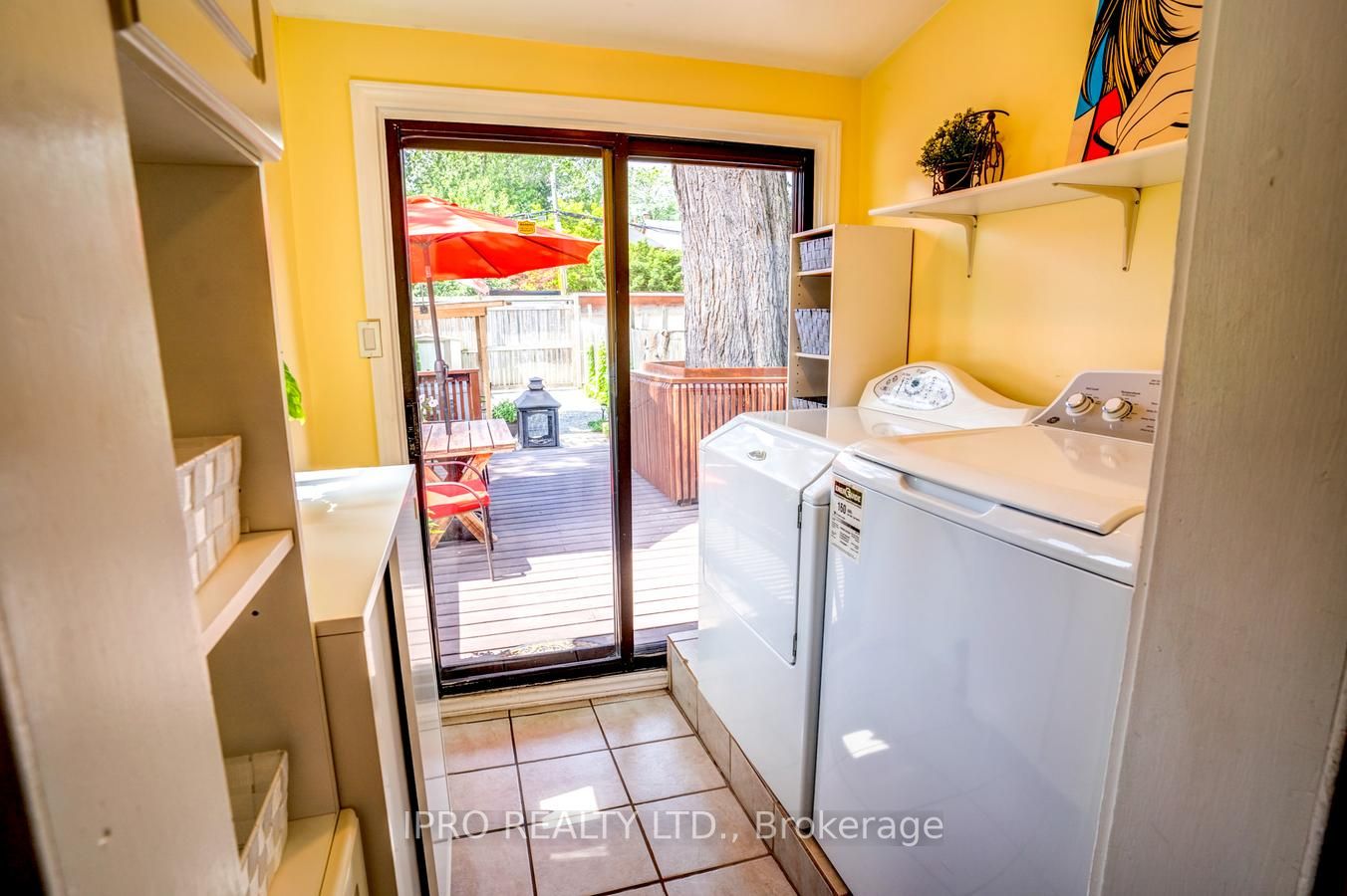 48 Pape Ave