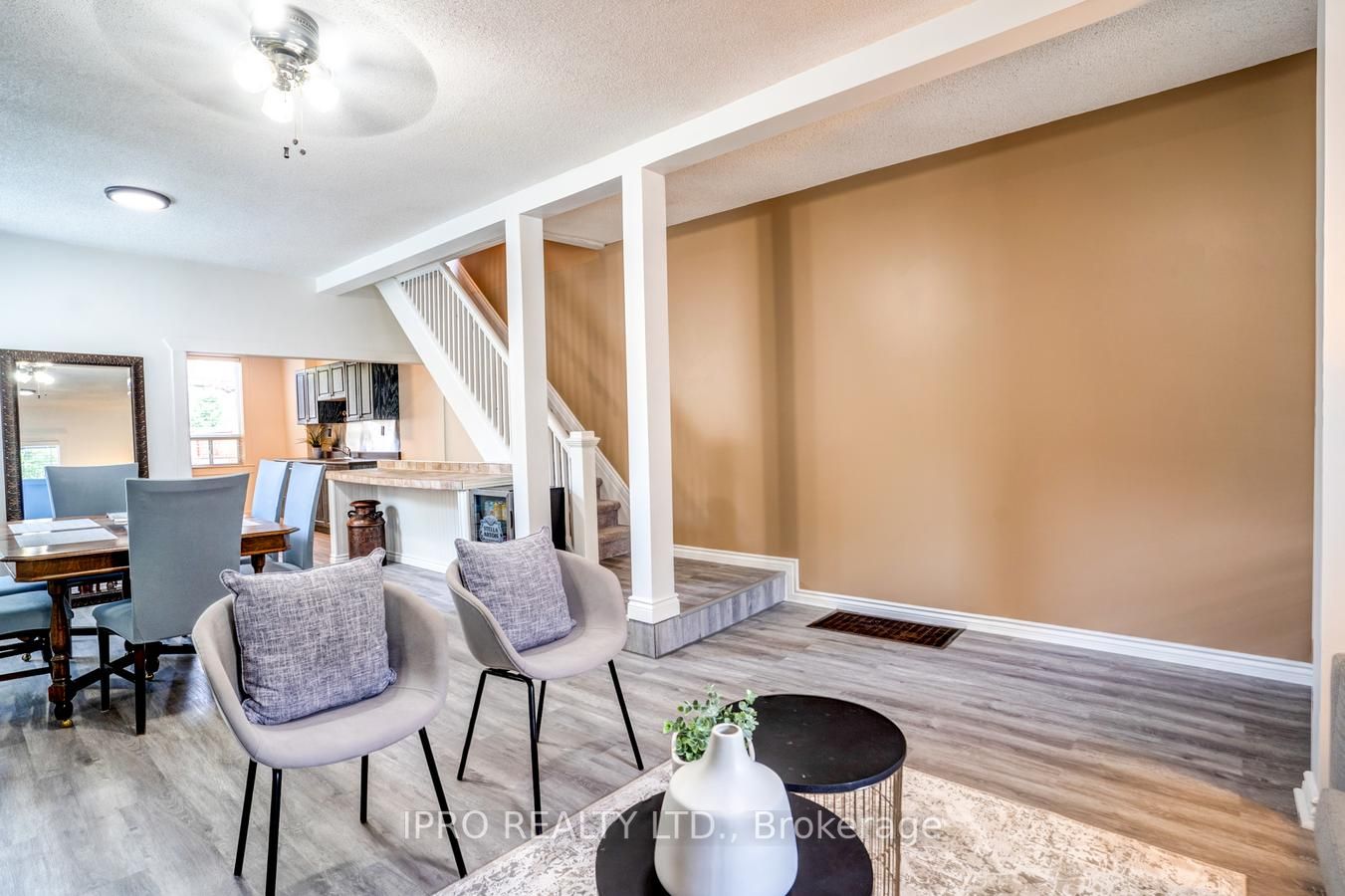 48 Pape Ave