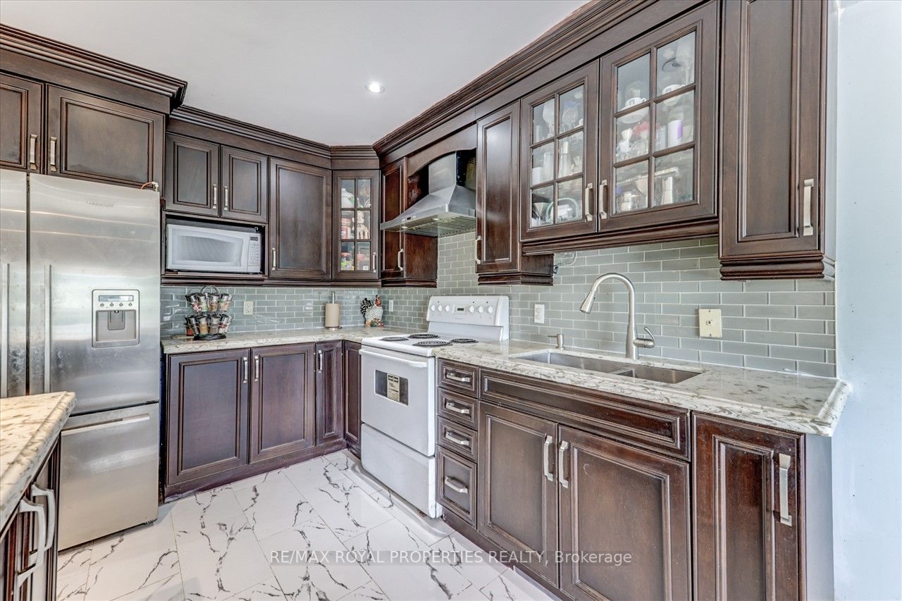 144 Jenkinson Way, #14