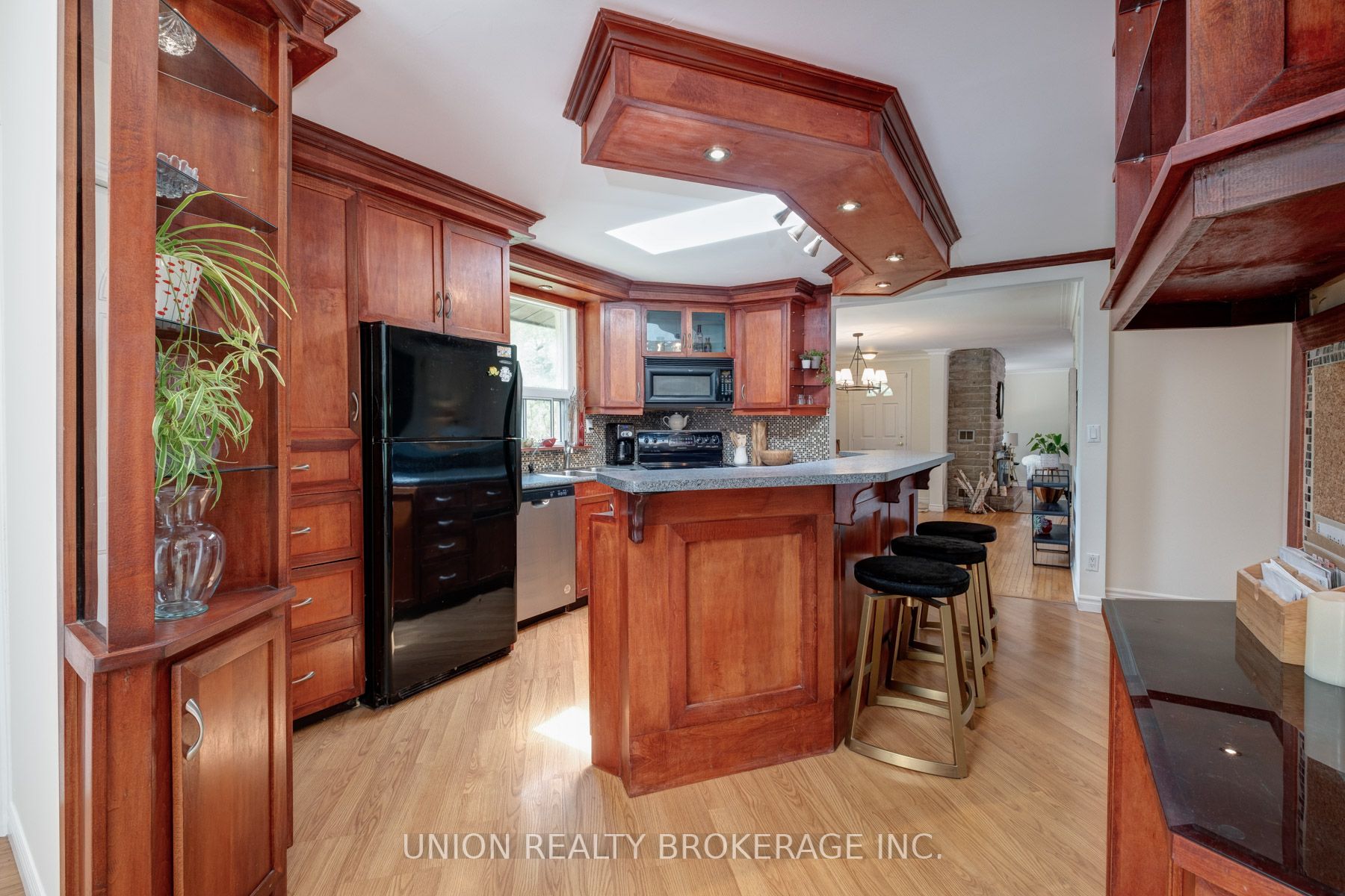 64 Dunstall Cres