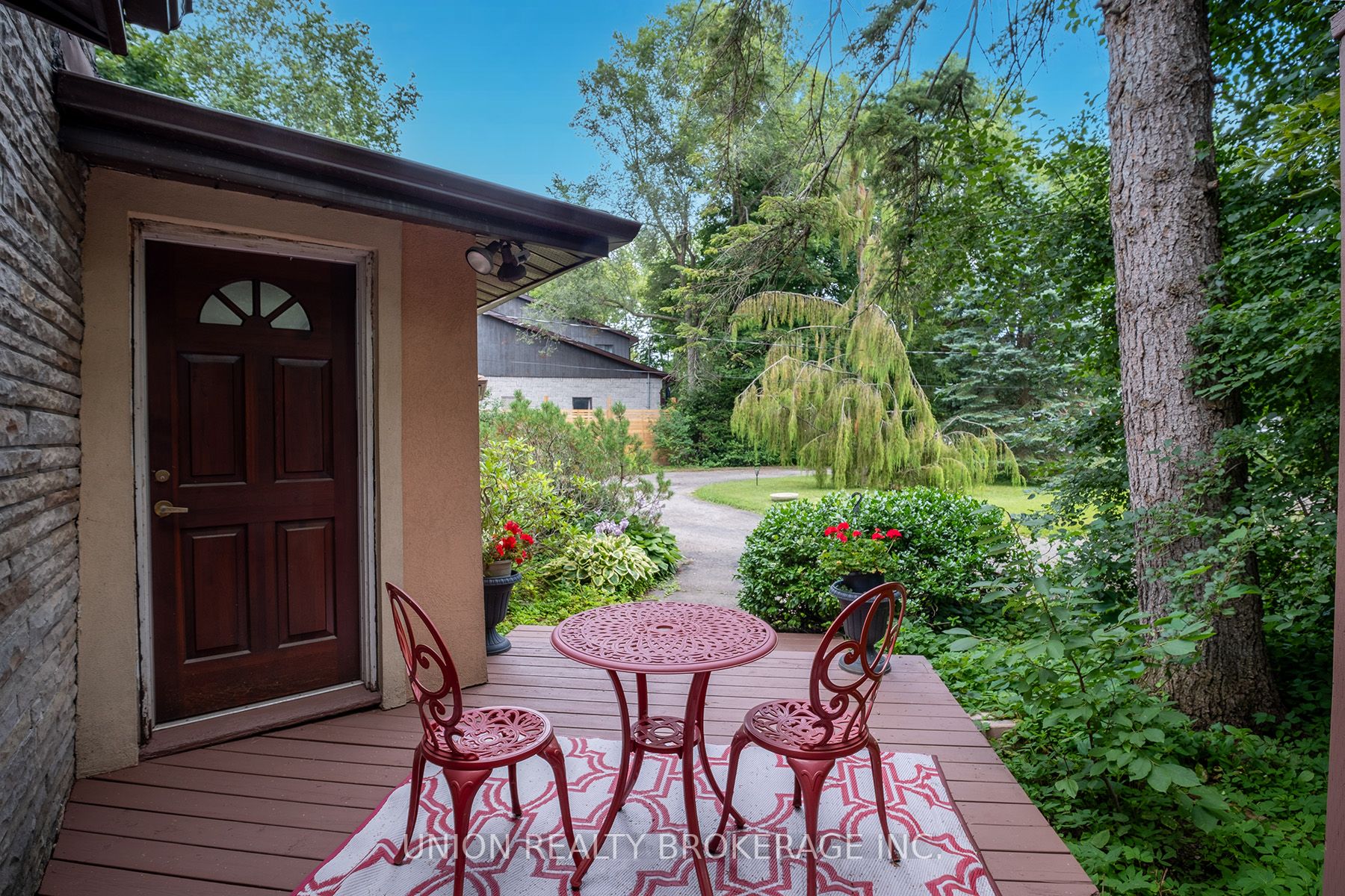 64 Dunstall Cres