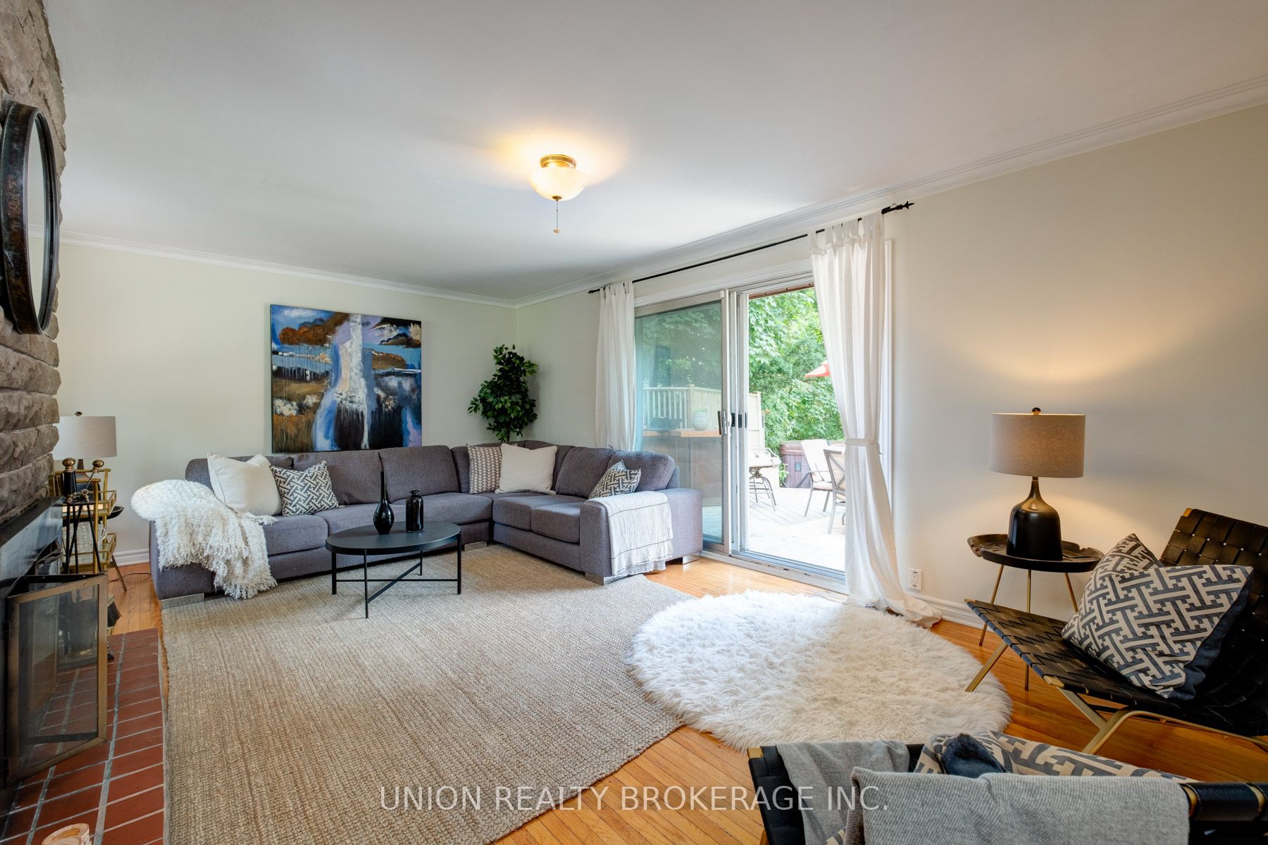 64 Dunstall Cres