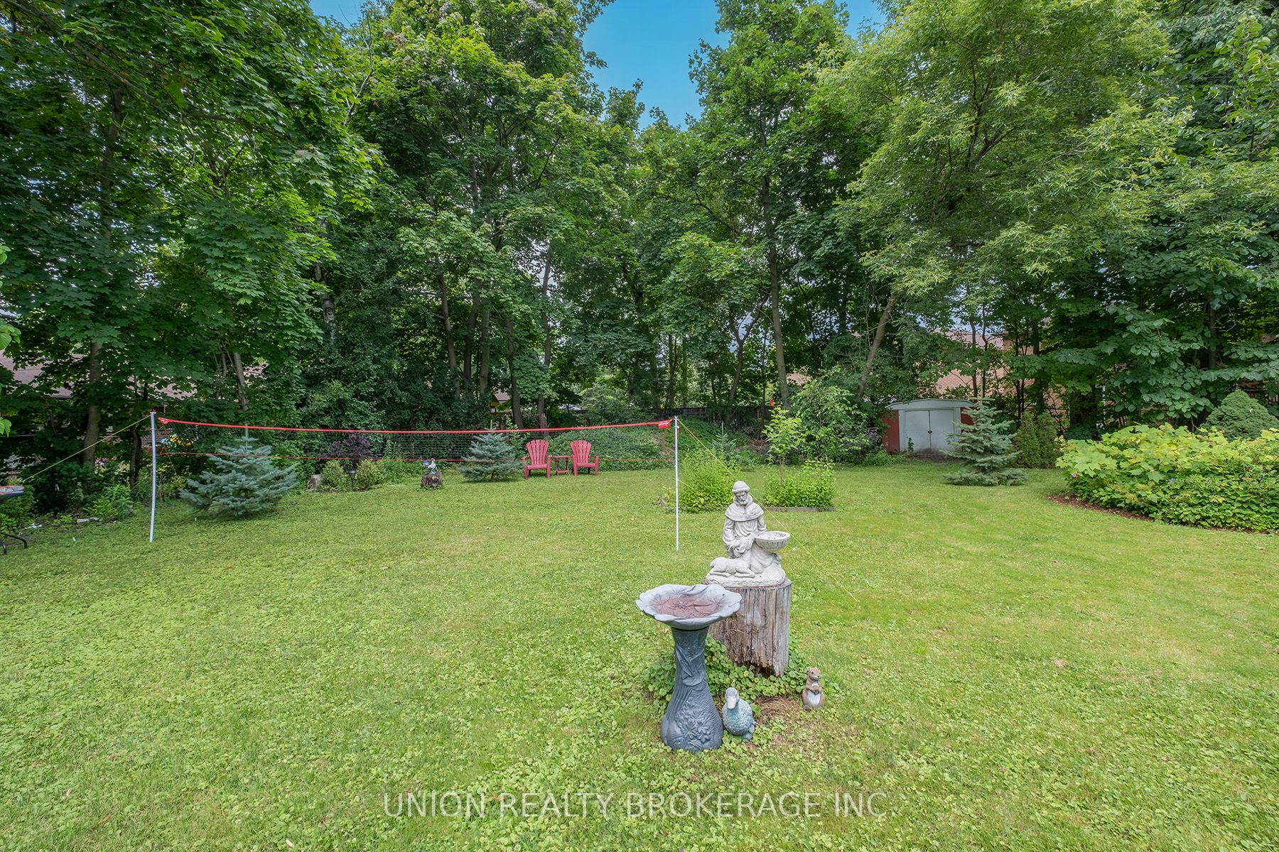 64 Dunstall Cres