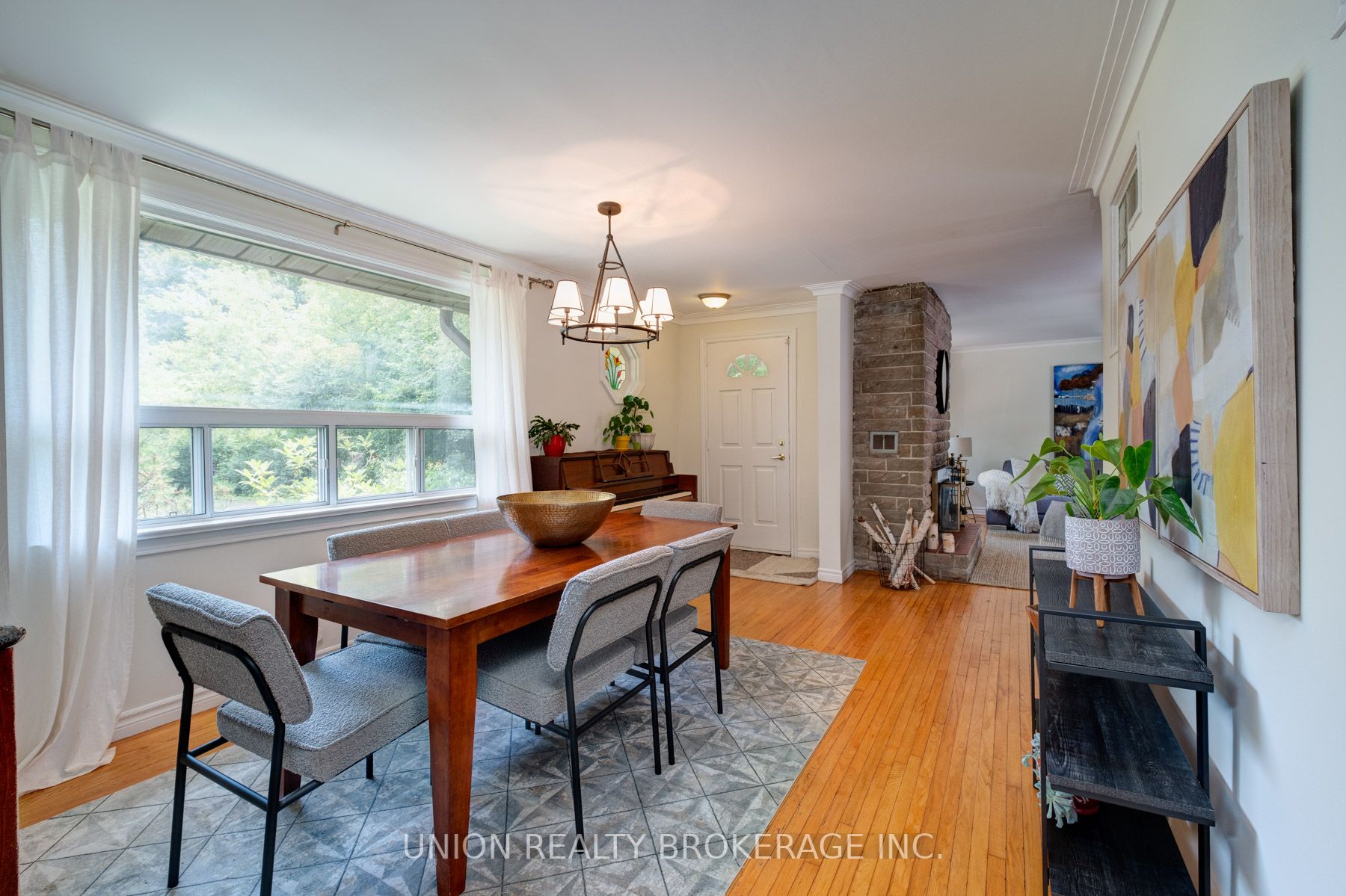 64 Dunstall Cres