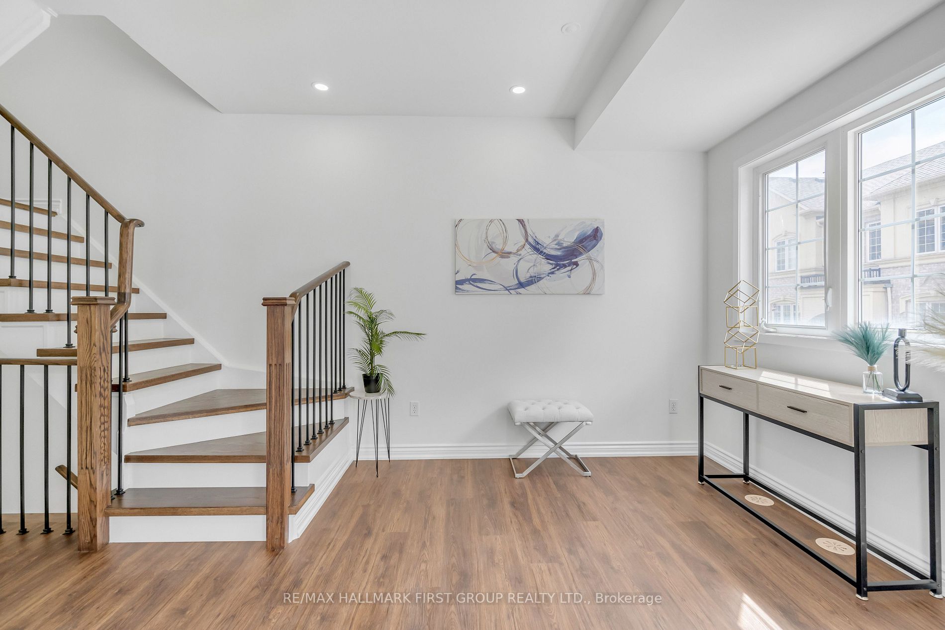 1250 St Martins Dr, #96